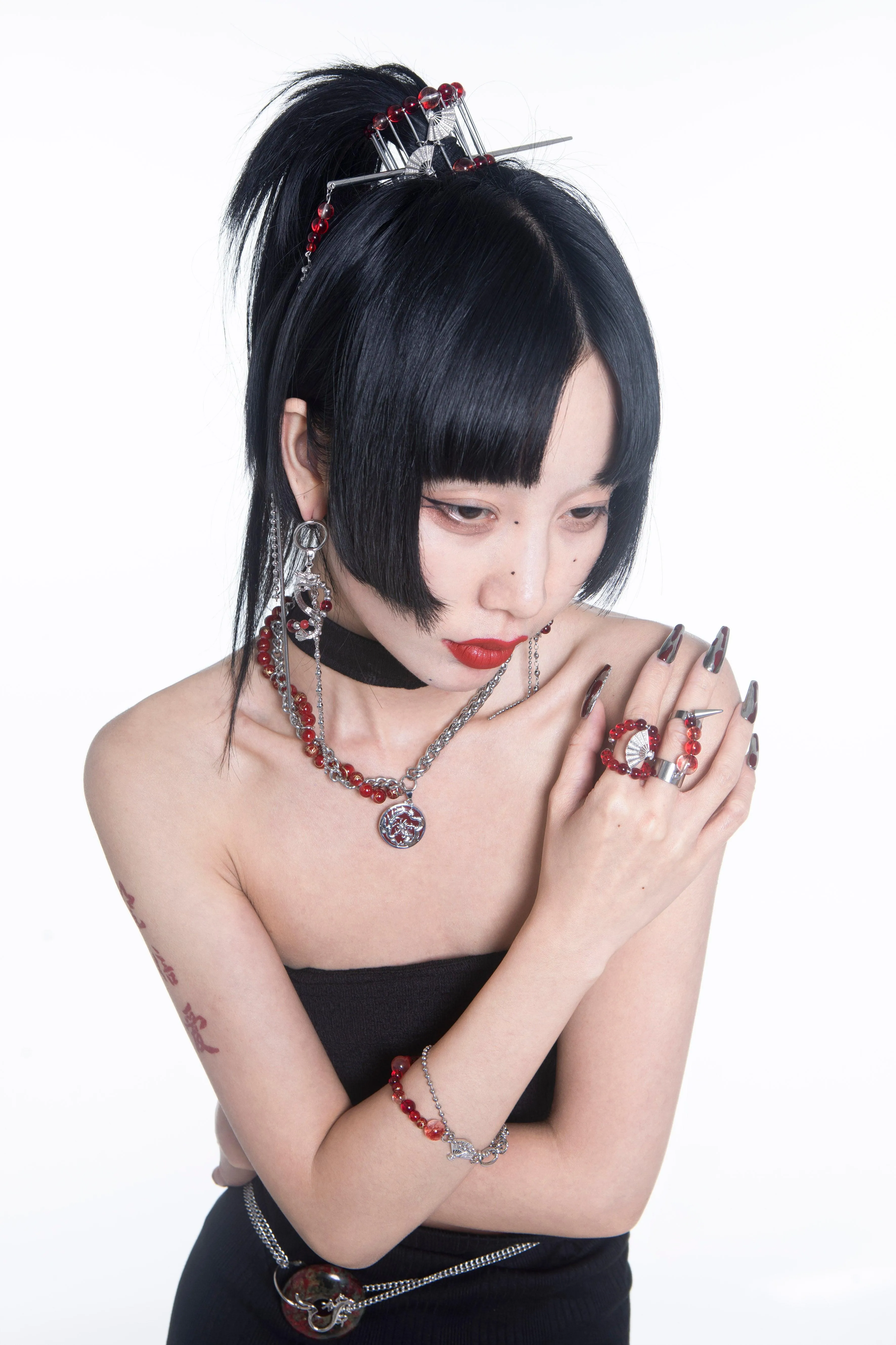 No Restock/Fervooor Crimson romance ring set sold by Fervooor product image thumbnail 2