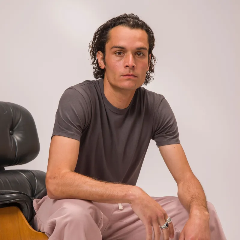 Lightweight Fitted Tee Vintage Black made by Standard Issue Tees