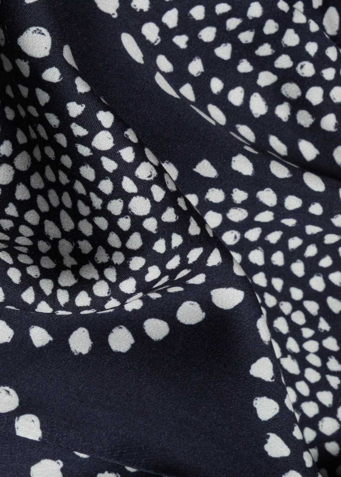 SUKIENKA AIDA MANDALA WHITE sold by Le Collet product image thumbnail 4