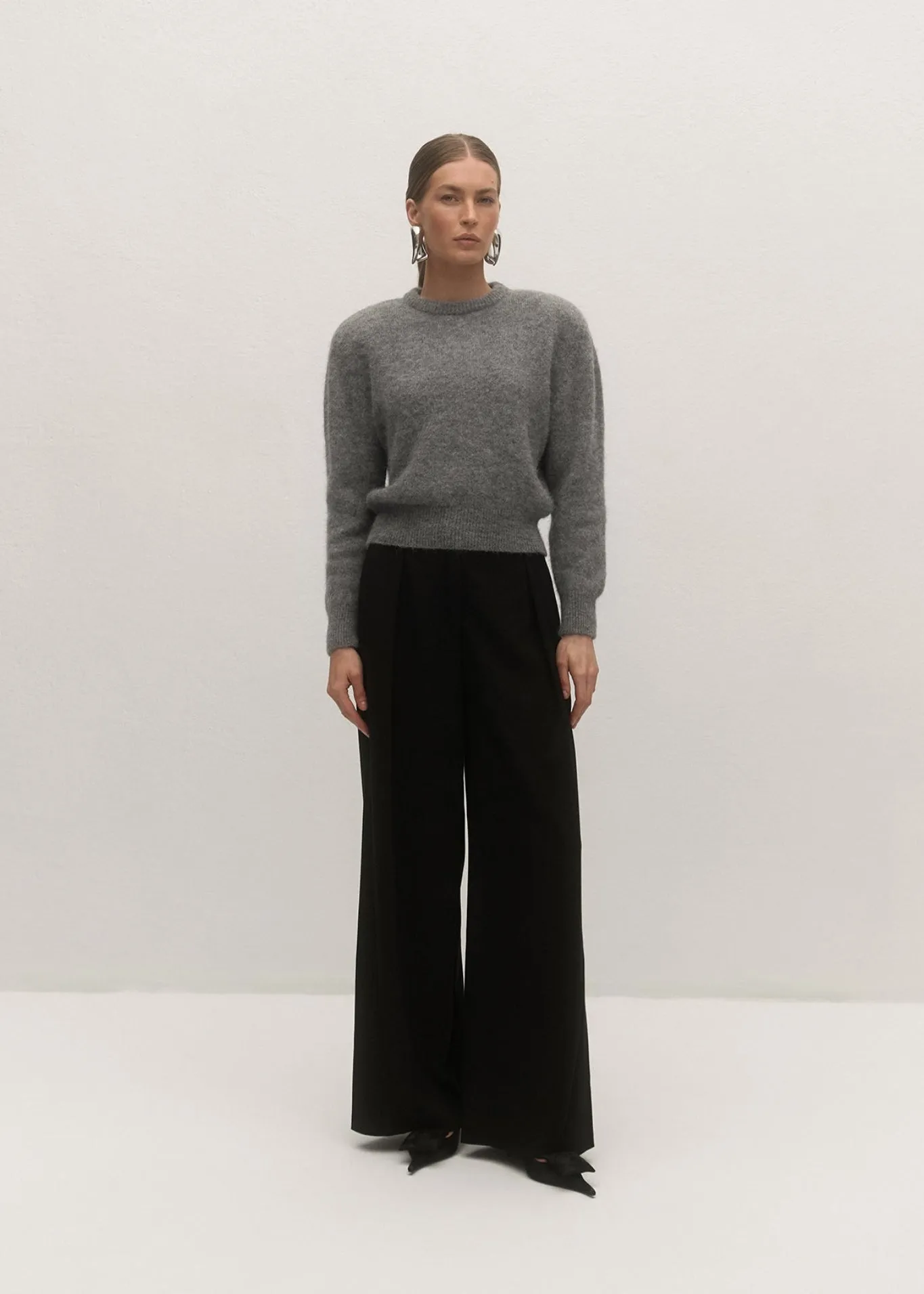 SPODNIE SUZANNE BLACK sold by Le Collet