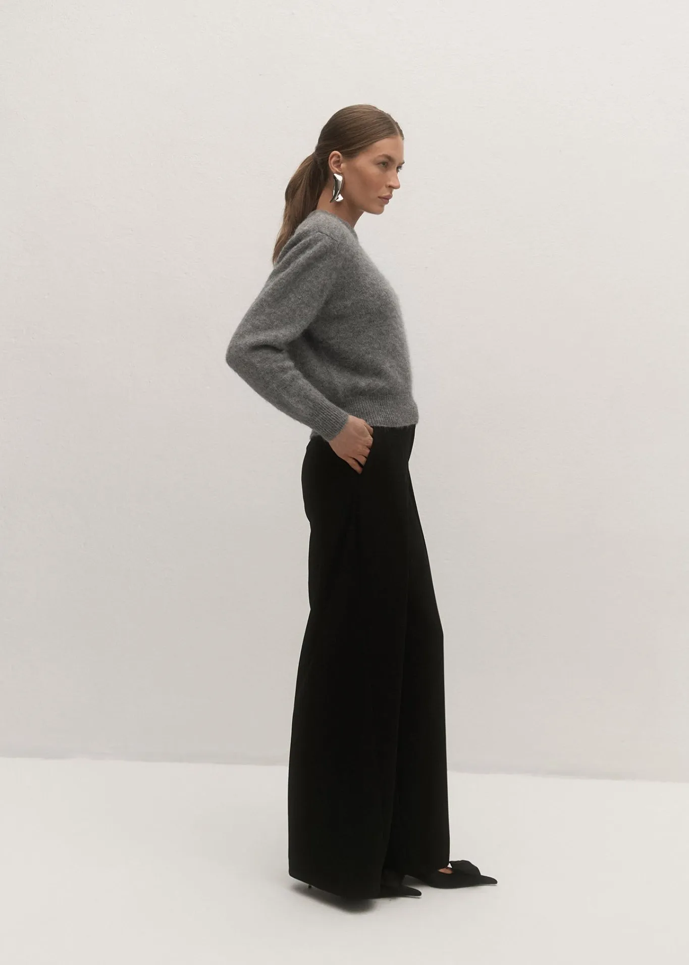 SPODNIE SUZANNE BLACK sold by Le Collet product image thumbnail 3