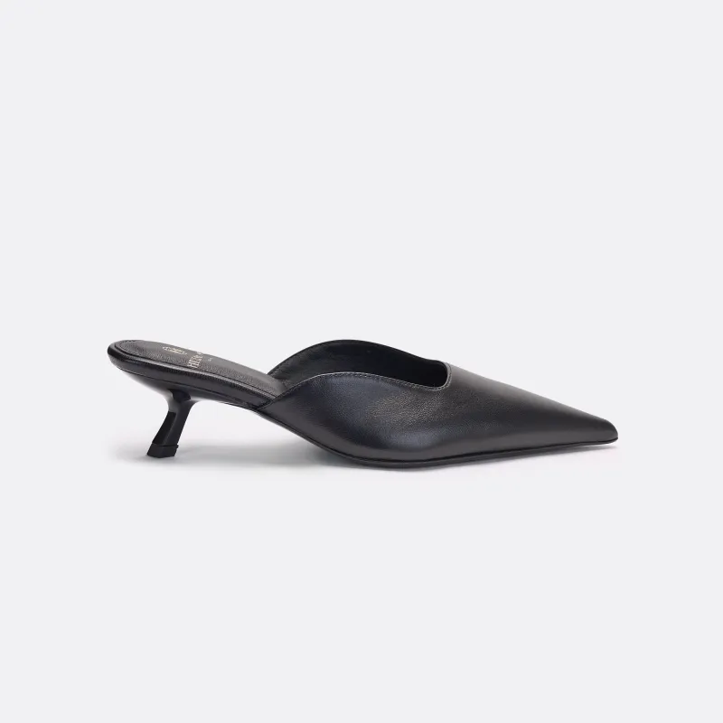 PARAGON sold by Helena Mar