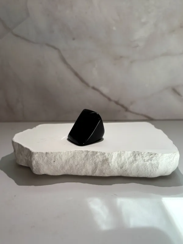 Onyx edge ring sold by Rareify02