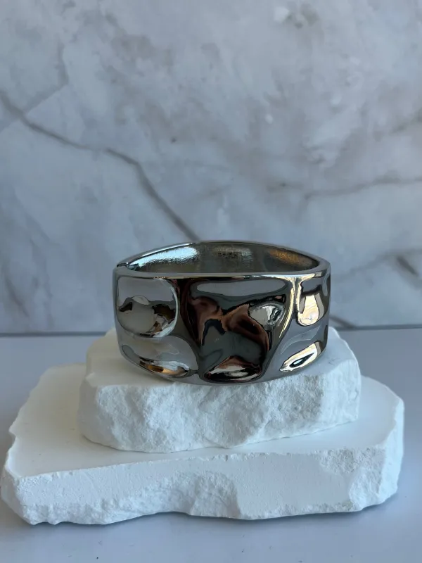 Ripple bracelet sold by Rareify02