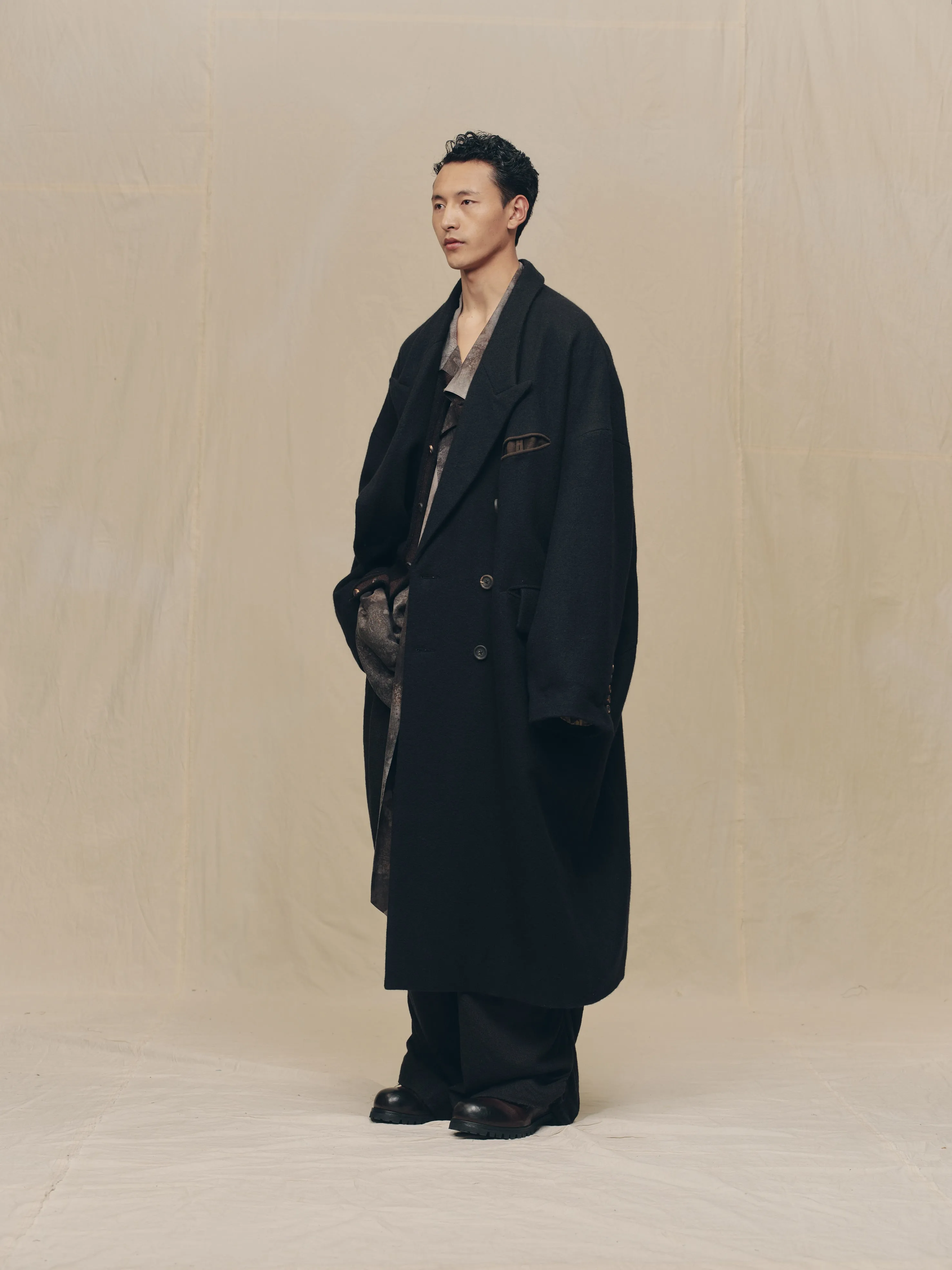 DOUBLE-BREASTED OVERSIZE COAT sold by ziggy chen product image thumbnail 2