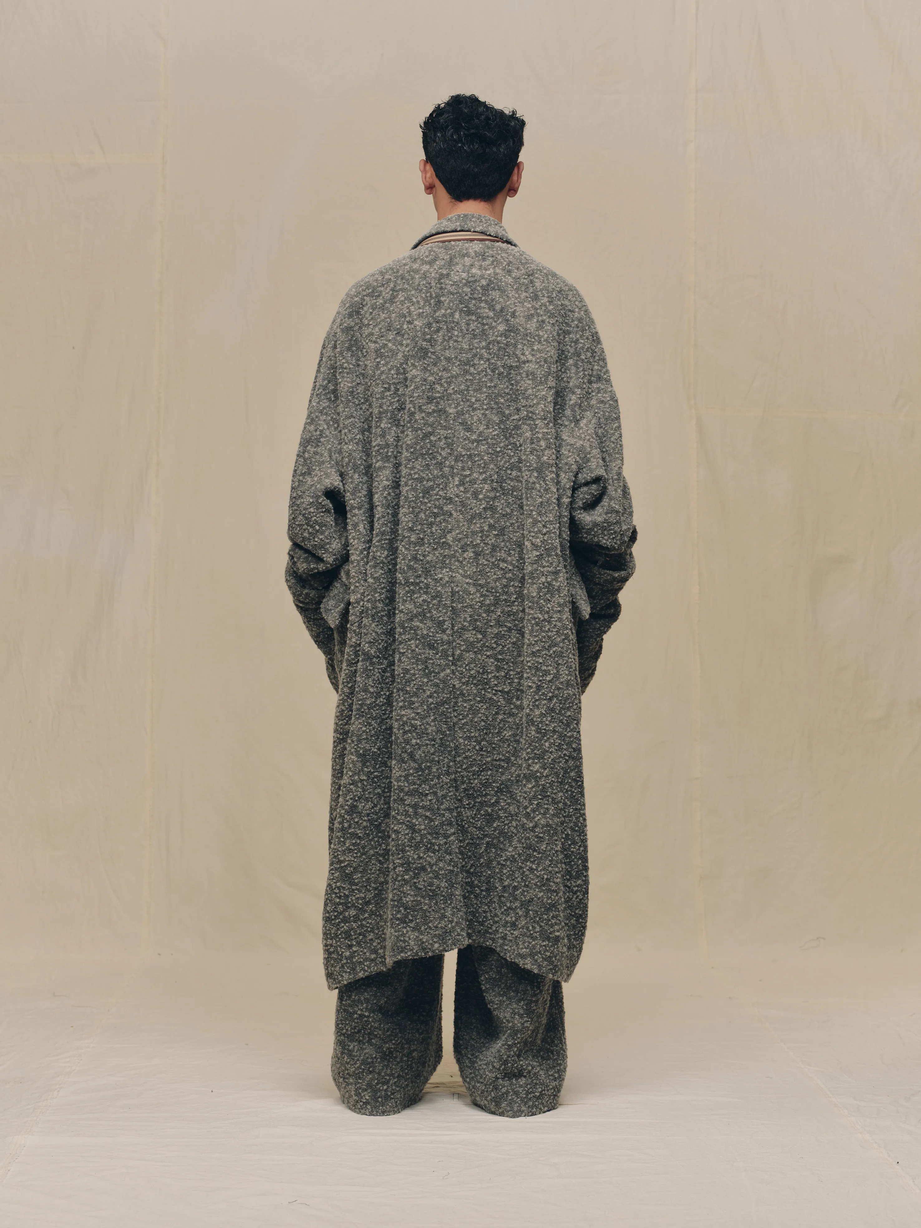 DOUBLE-BREASTED OVERSIZE COAT sold by ziggy chen product image thumbnail 3