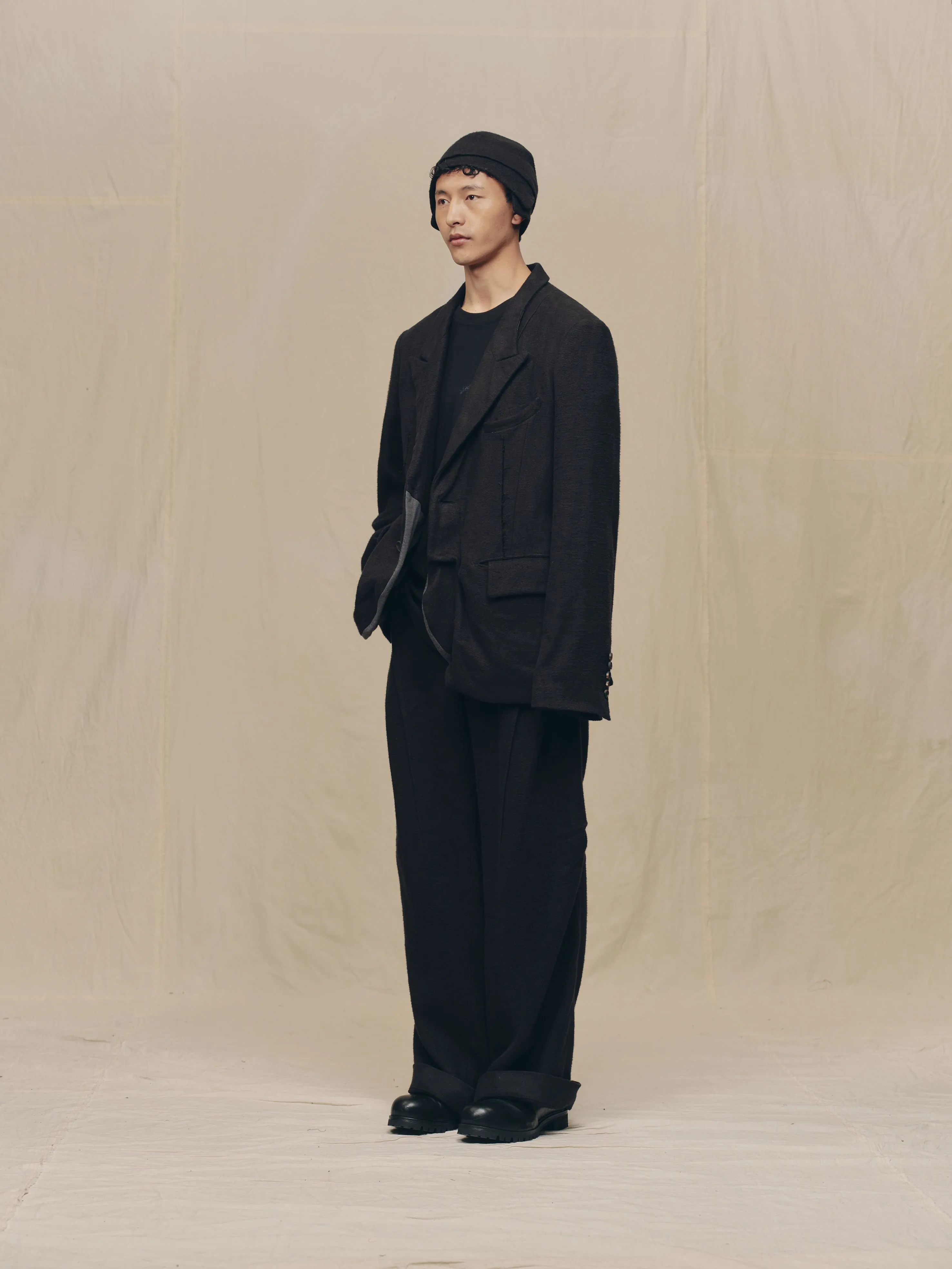 TWO BUTTON "SCAR" BLAZER sold by ziggy chen product image thumbnail 2