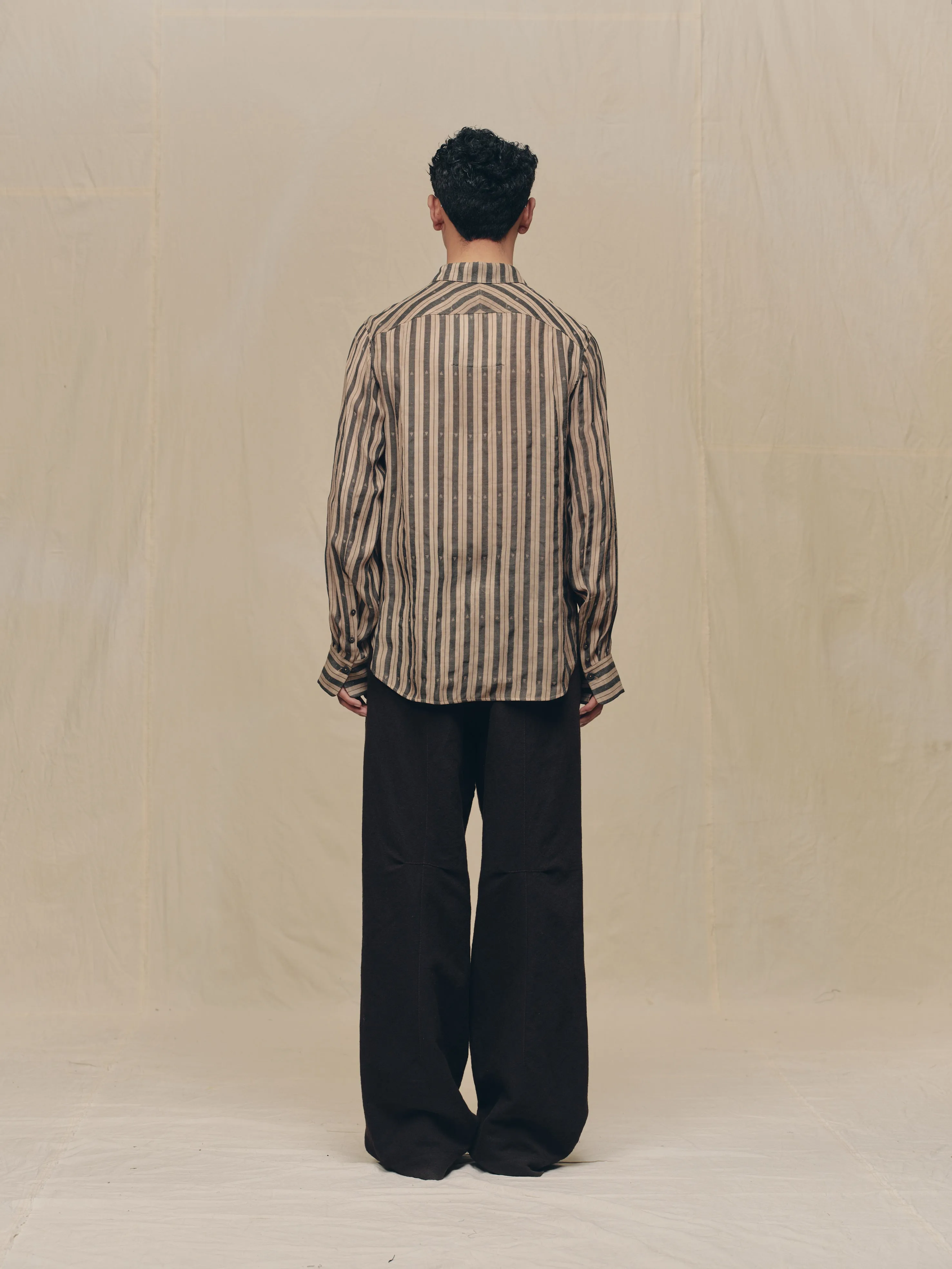 CLASSIC STRIPED SPREAD COLLAR SHIRT sold by ziggy chen product image thumbnail 4