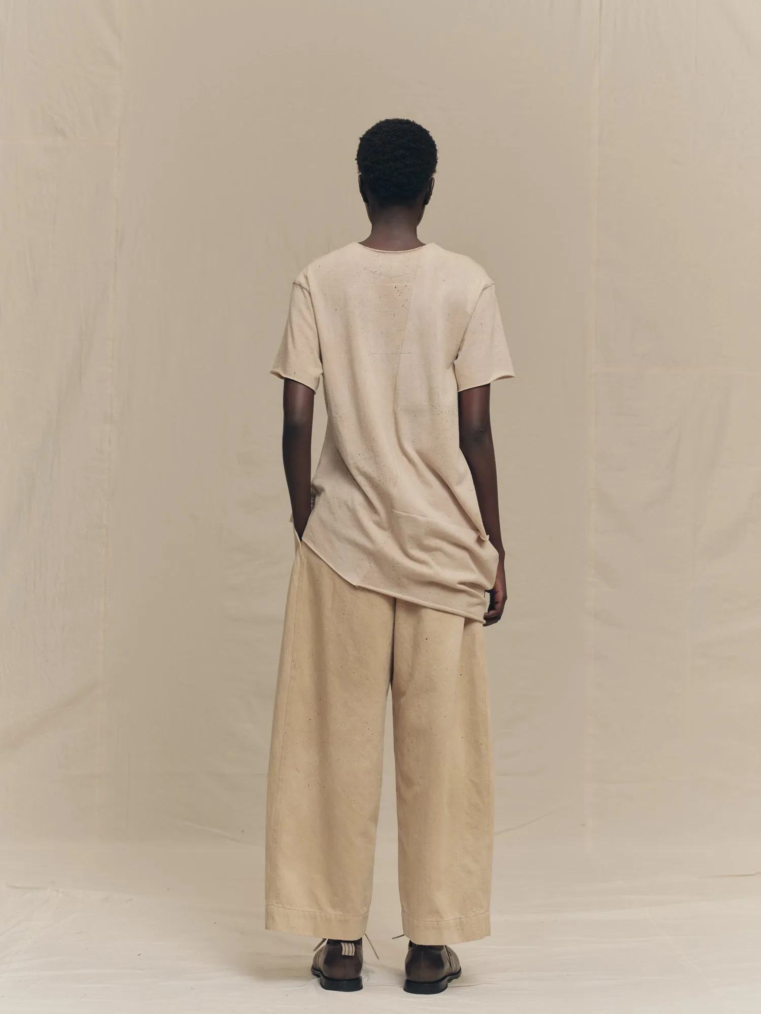 DECONSTRUCTED V-NECK T-SHIRT sold by ziggy chen product image thumbnail 4