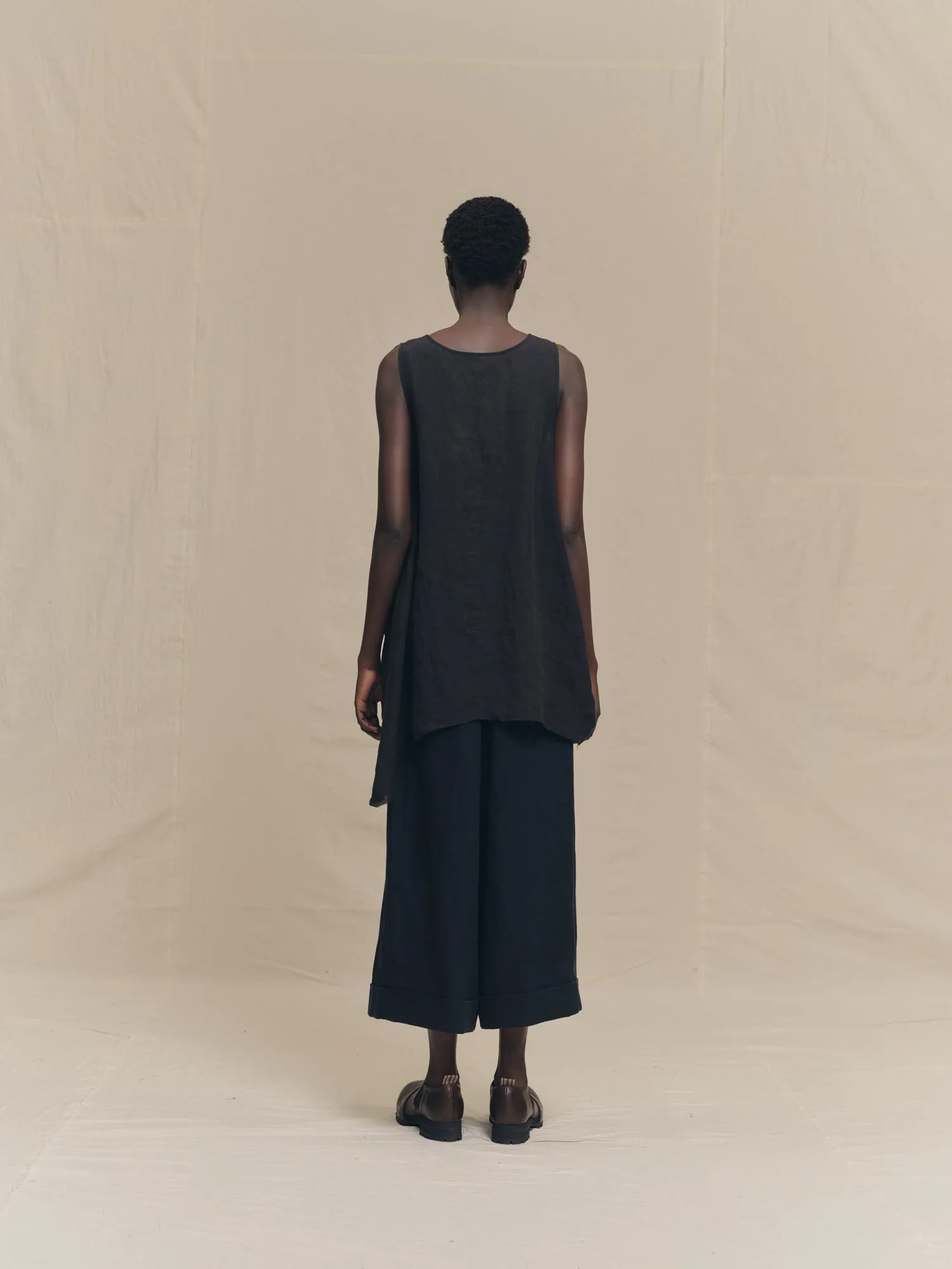 ASYMMETRIC TOP sold by ziggy chen product image thumbnail 4