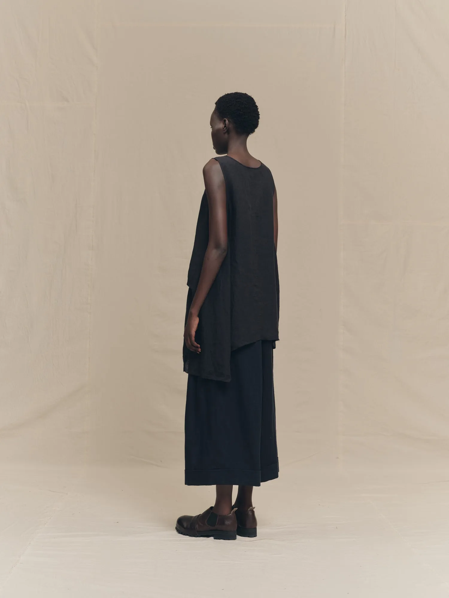 ASYMMETRIC TOP sold by ziggy chen product image thumbnail 3