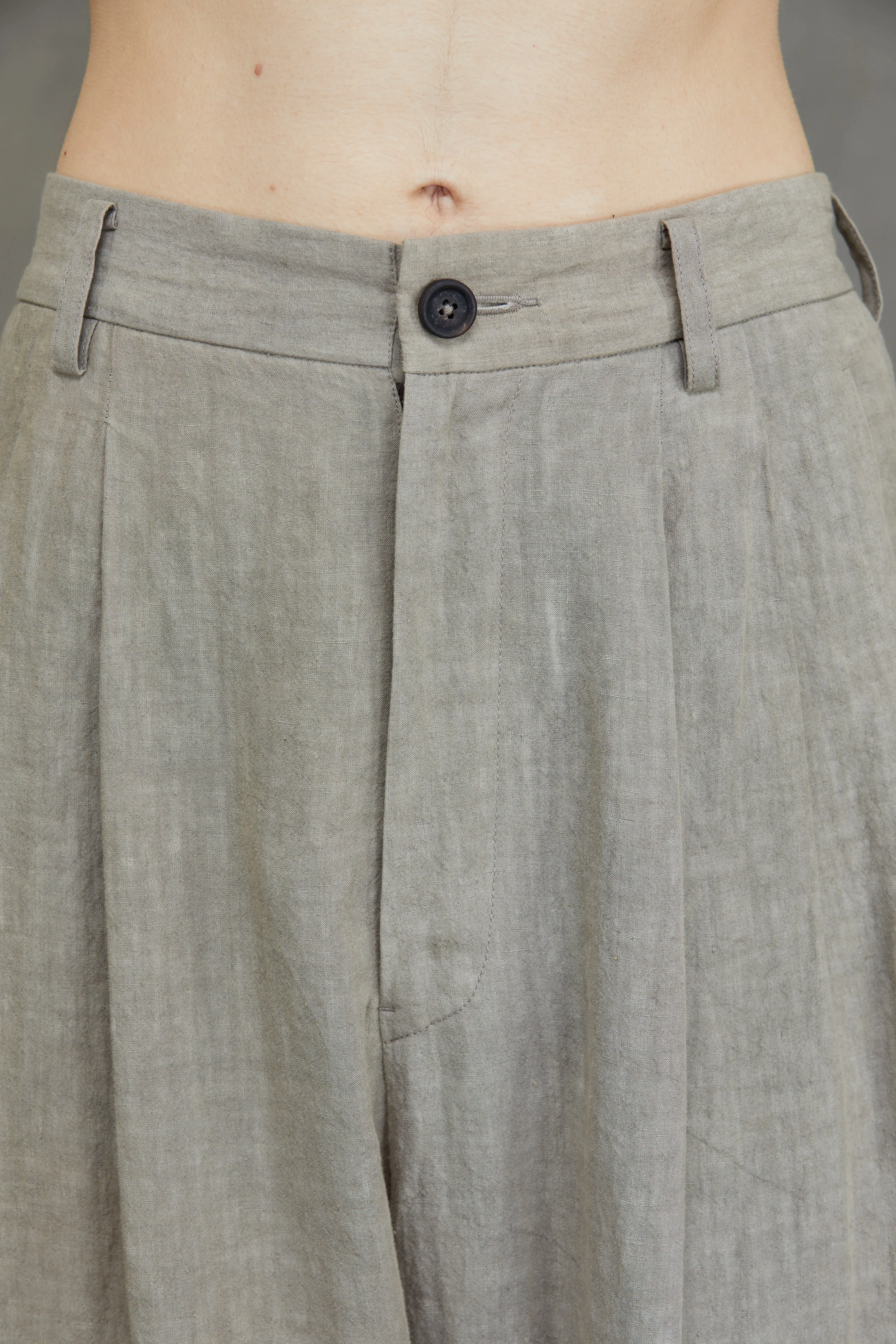 FRONT PLEATS WIDE LEG TROUSERS sold by ziggy chen product image thumbnail 5