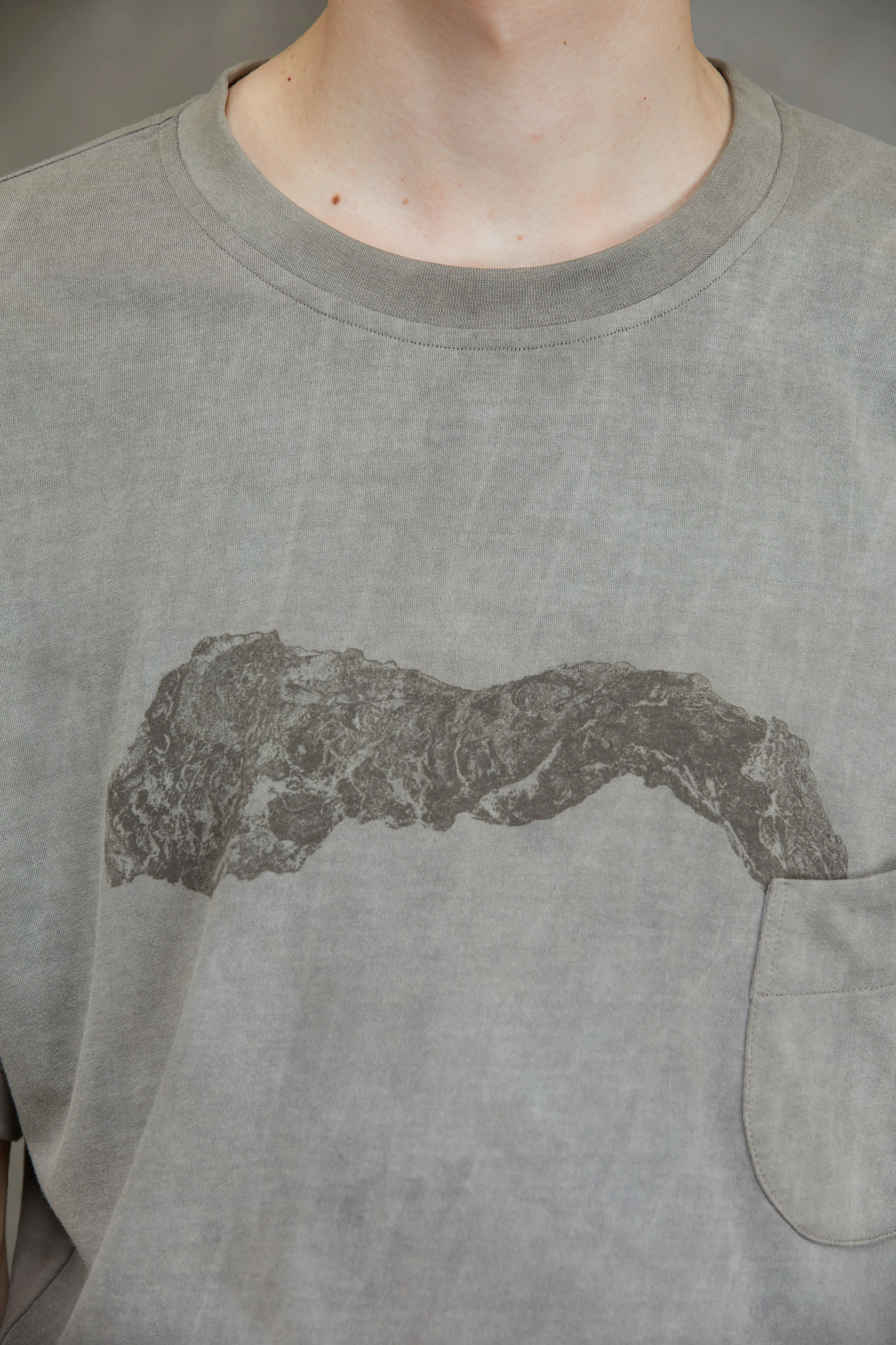 DIGITAL PRINT FRONT POCKET T-SHIRT sold by ziggy chen product image thumbnail 5