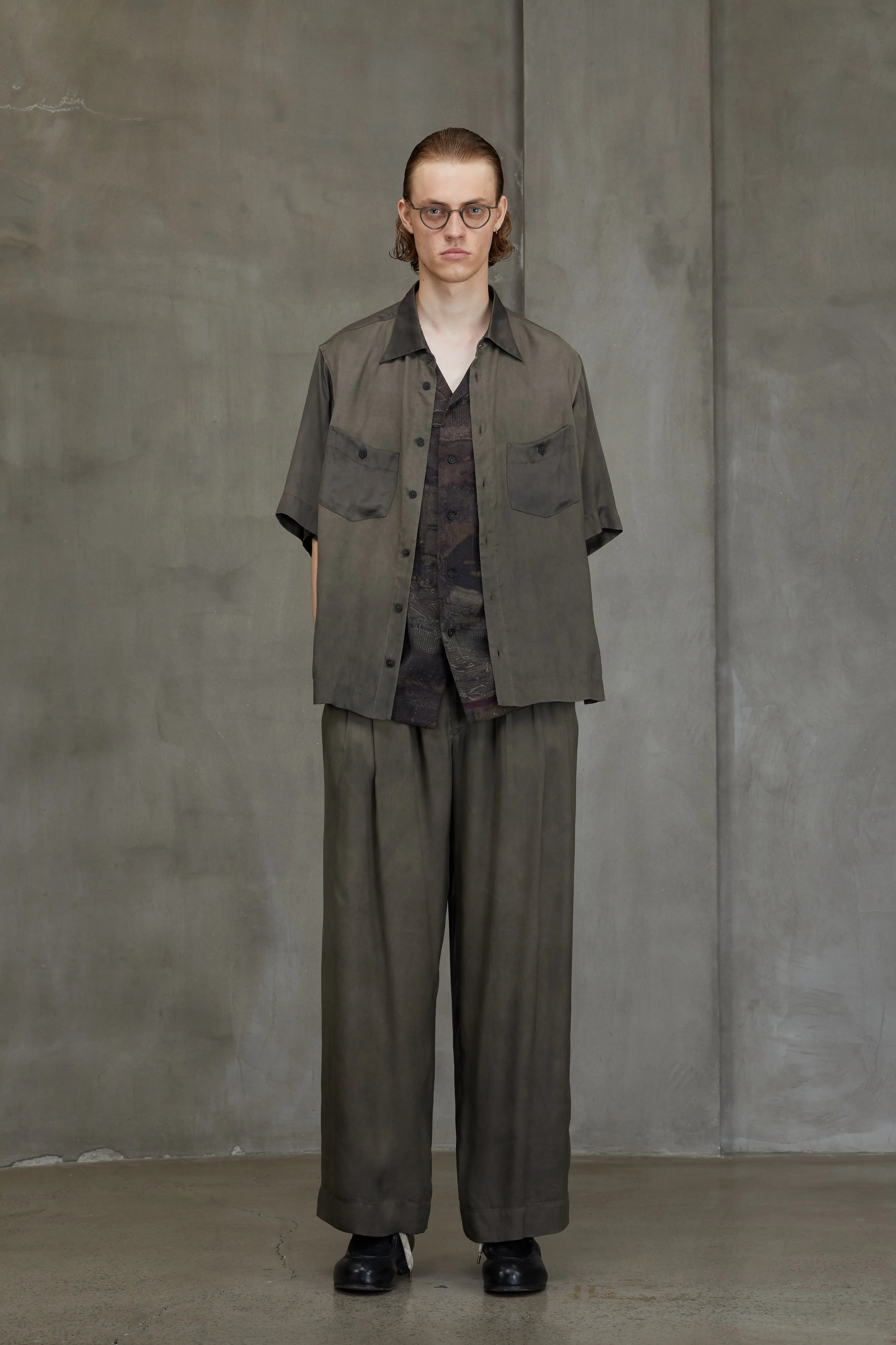 SPREAD COLLAR SHORT SLEEVE SHIRT sold by ziggy chen