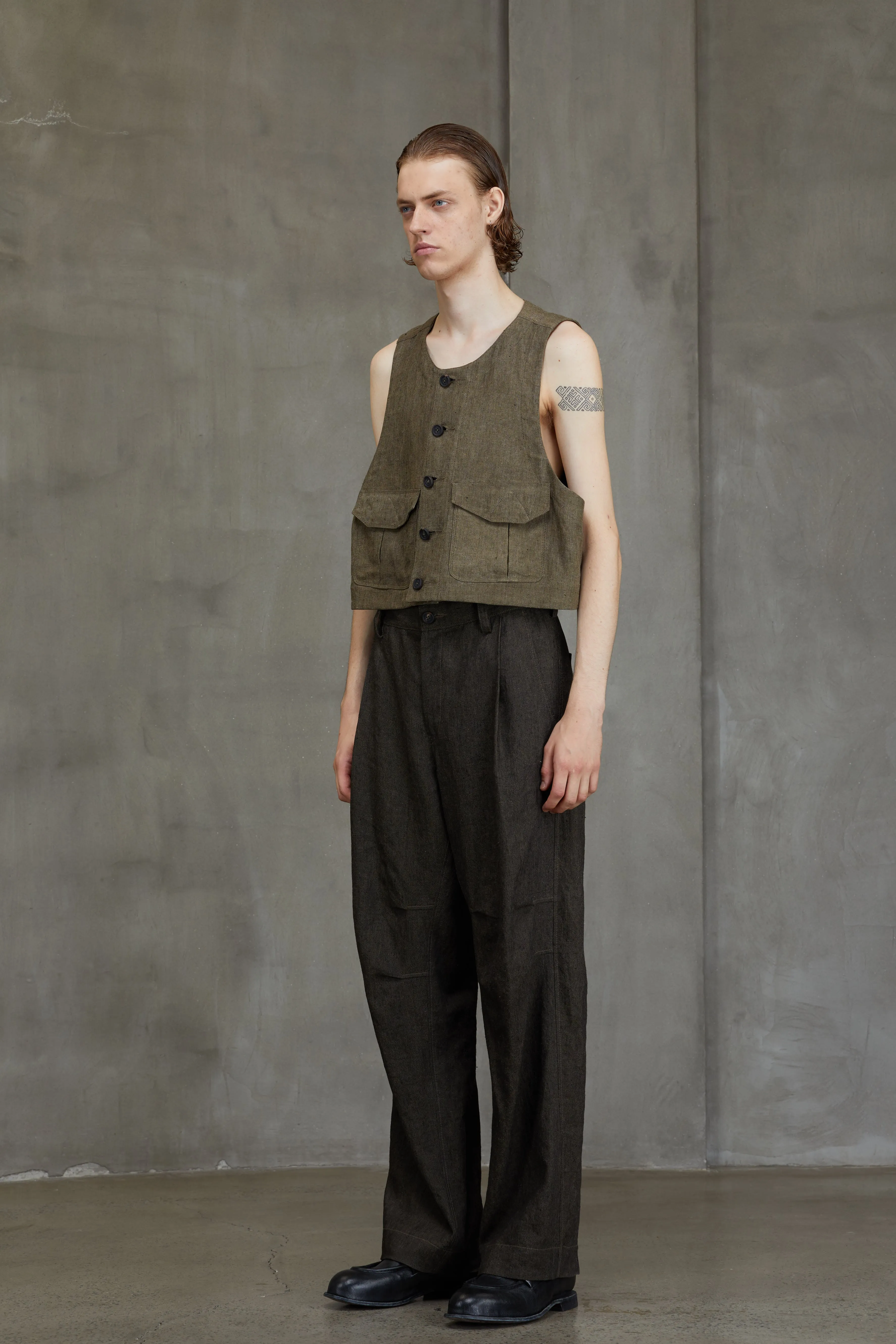 CROPPED COLLARLESS WAISTCOAT sold by ziggy chen product image thumbnail 2