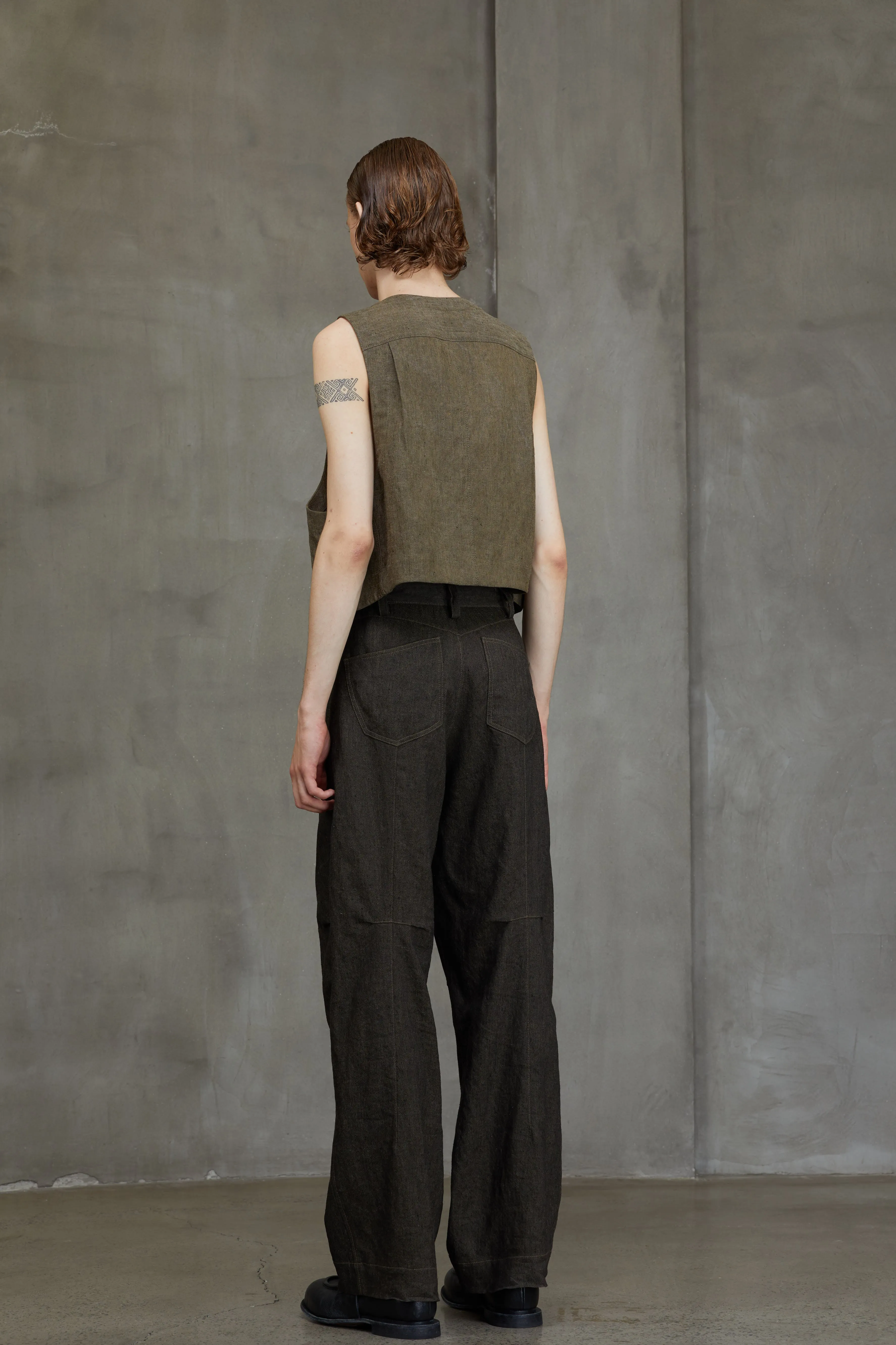 CROPPED COLLARLESS WAISTCOAT sold by ziggy chen product image thumbnail 3
