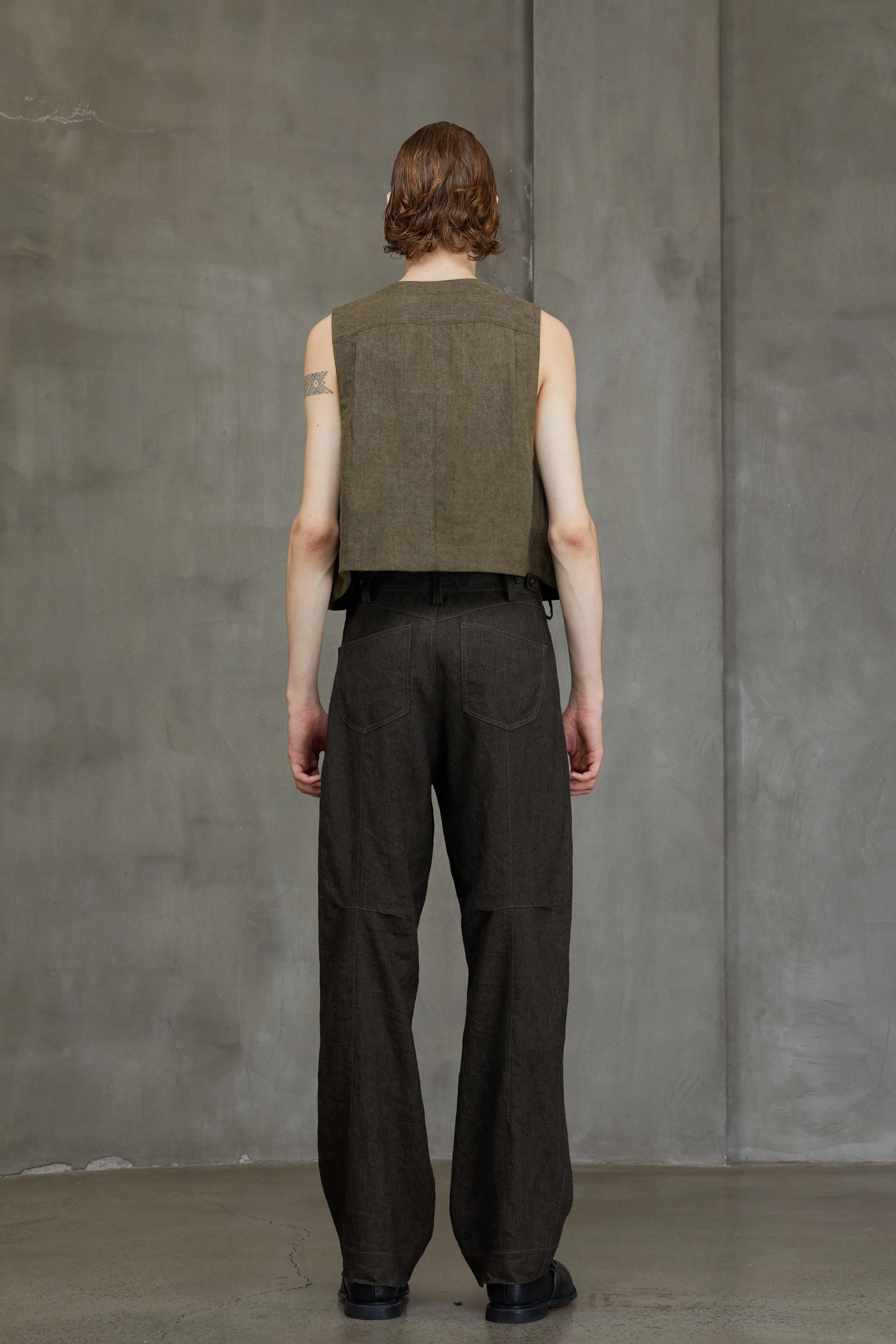 CROPPED COLLARLESS WAISTCOAT sold by ziggy chen product image thumbnail 4