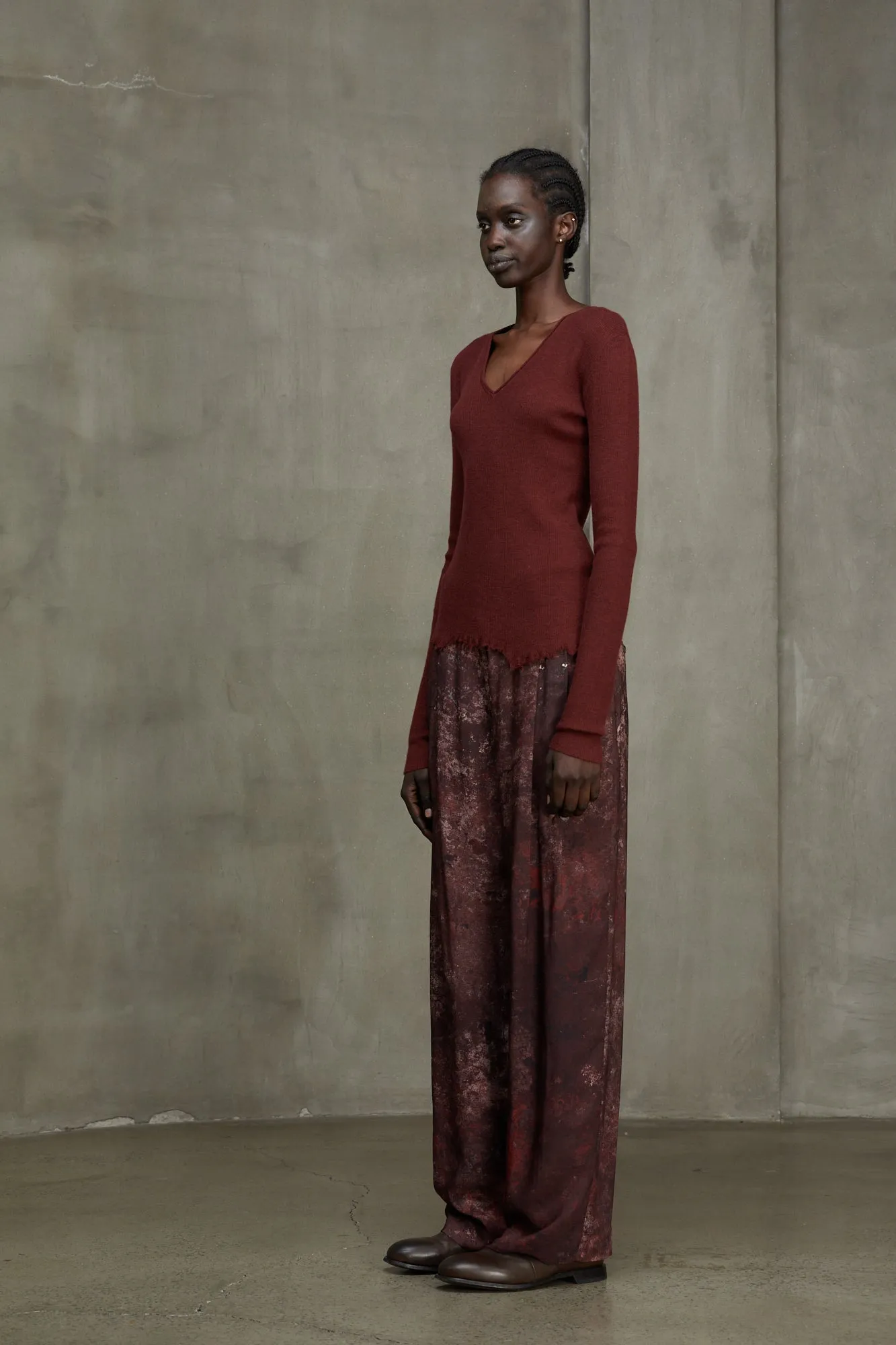 V-NECK RIBBED SEATER sold by ziggy chen product image thumbnail 2