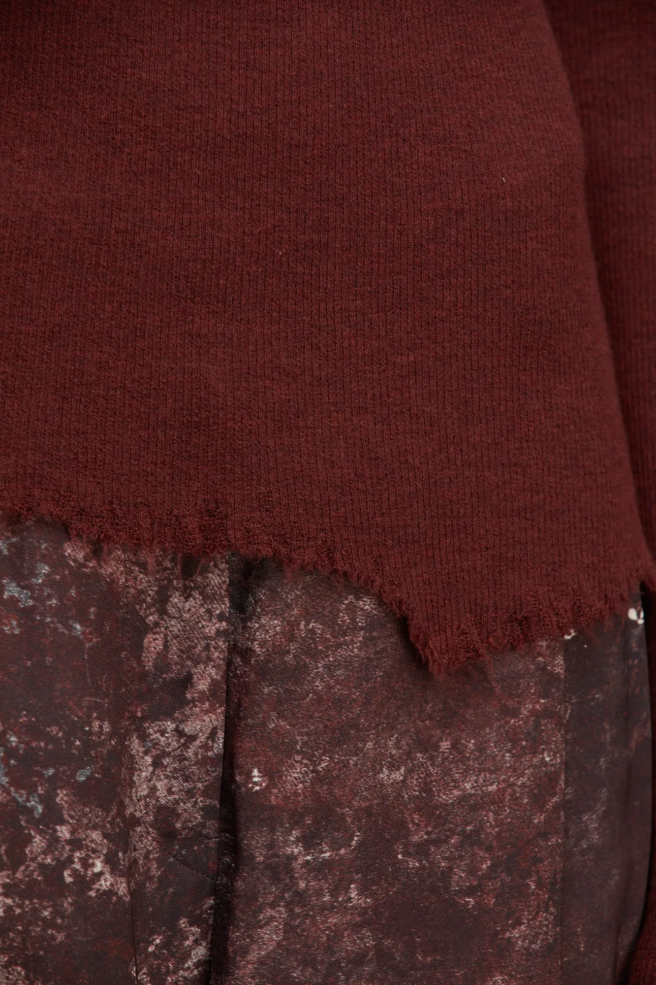 V-NECK RIBBED SEATER sold by ziggy chen product image thumbnail 5