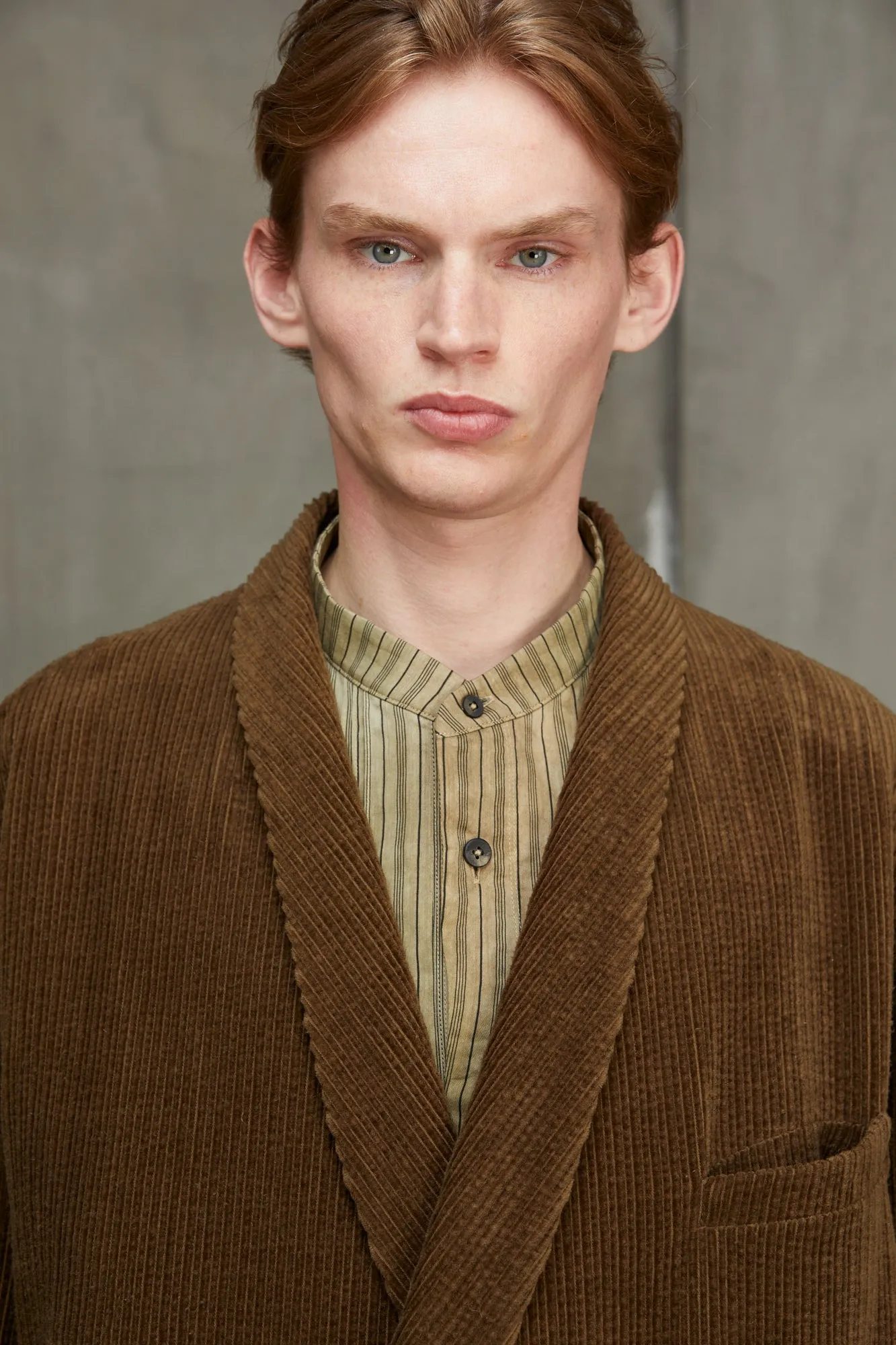 CORDUROY HYBRID ROBE JACKET sold by ziggy chen product image thumbnail 4