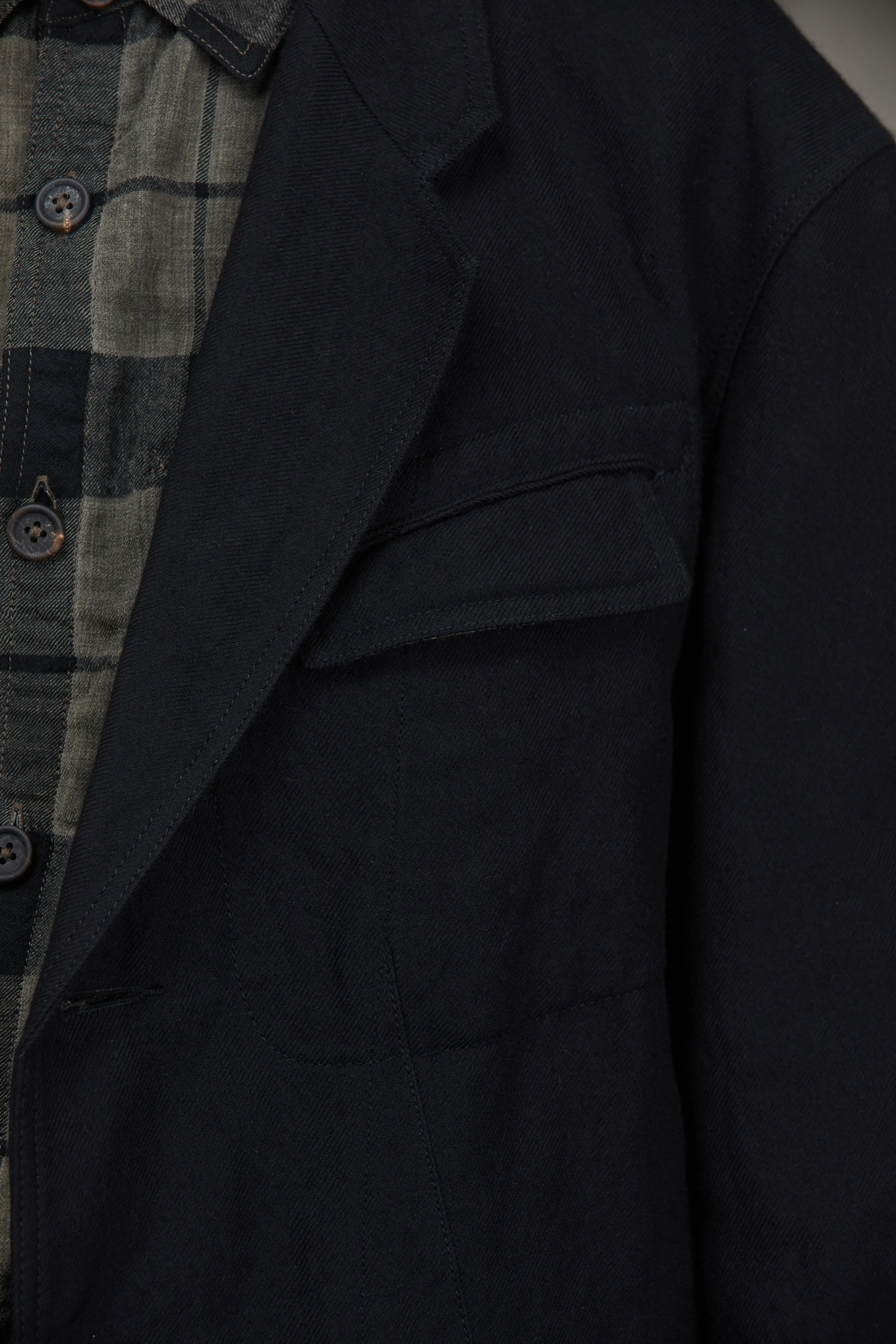 NOTCH LAPEL THREE BUTTON JACKET sold by ziggy chen product image thumbnail 5