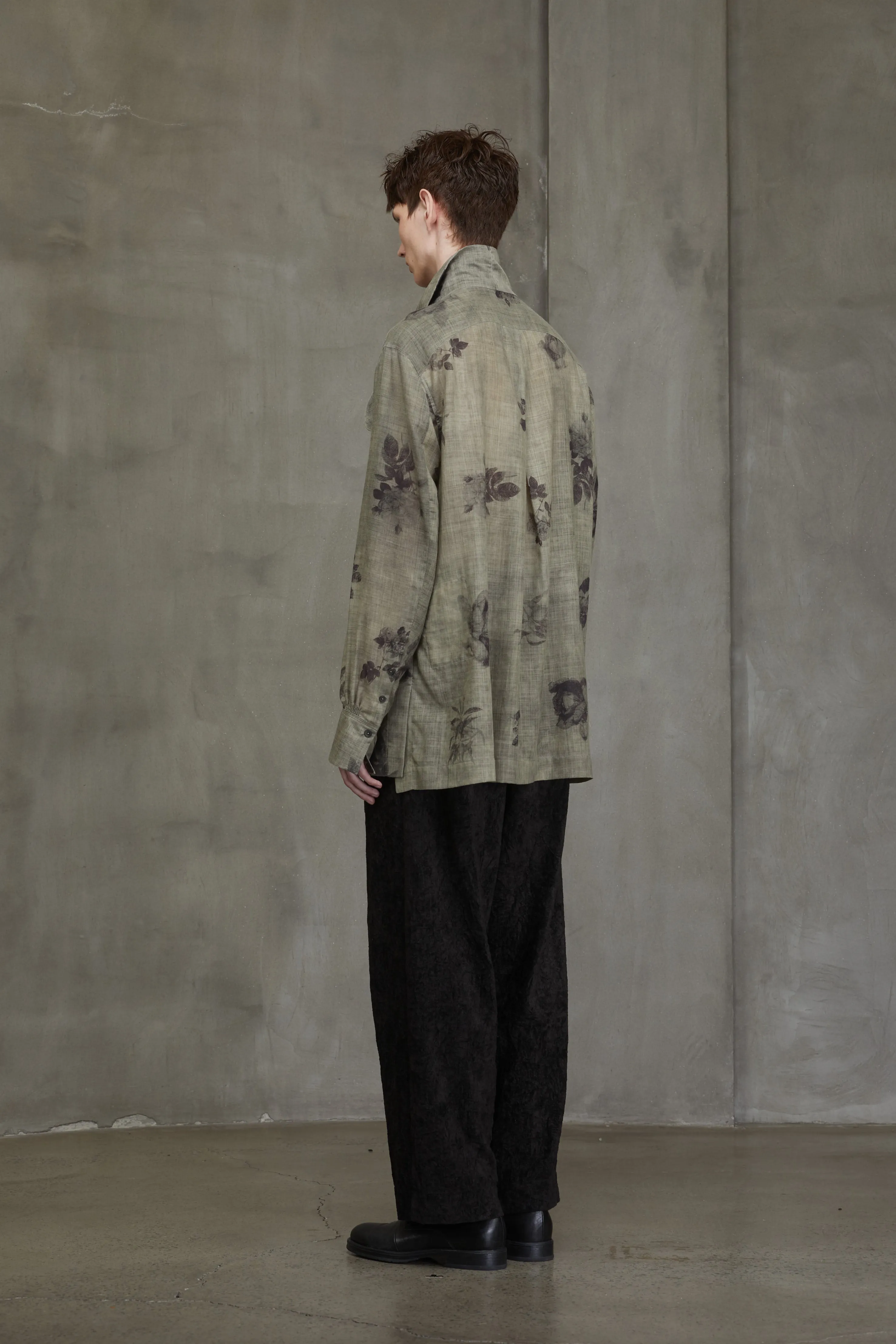 ASYMMETRIC HIGH COLLAR SHIRT sold by ziggy chen product image thumbnail 3