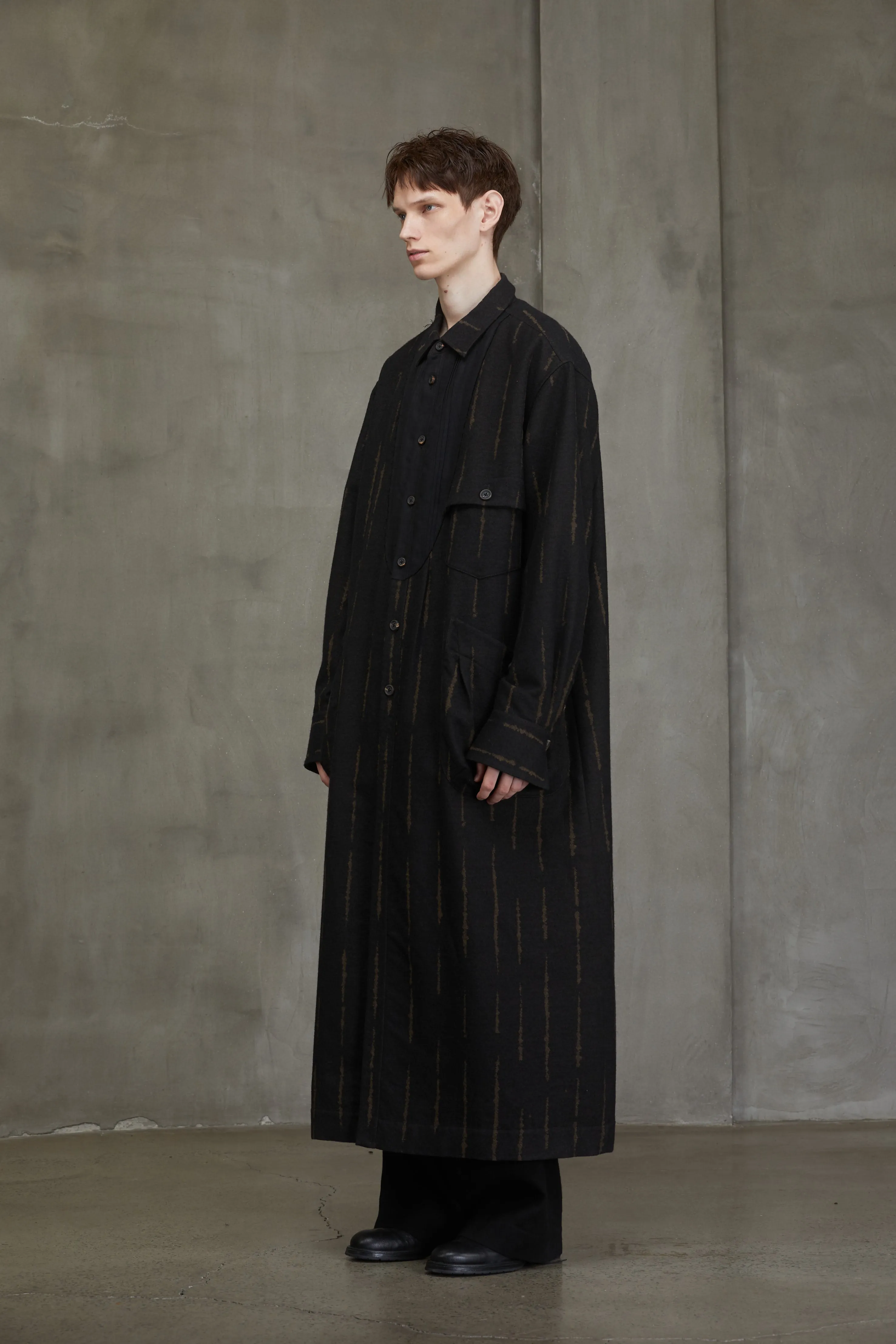 PLEATED LONG SHIRT sold by ziggy chen product image thumbnail 2