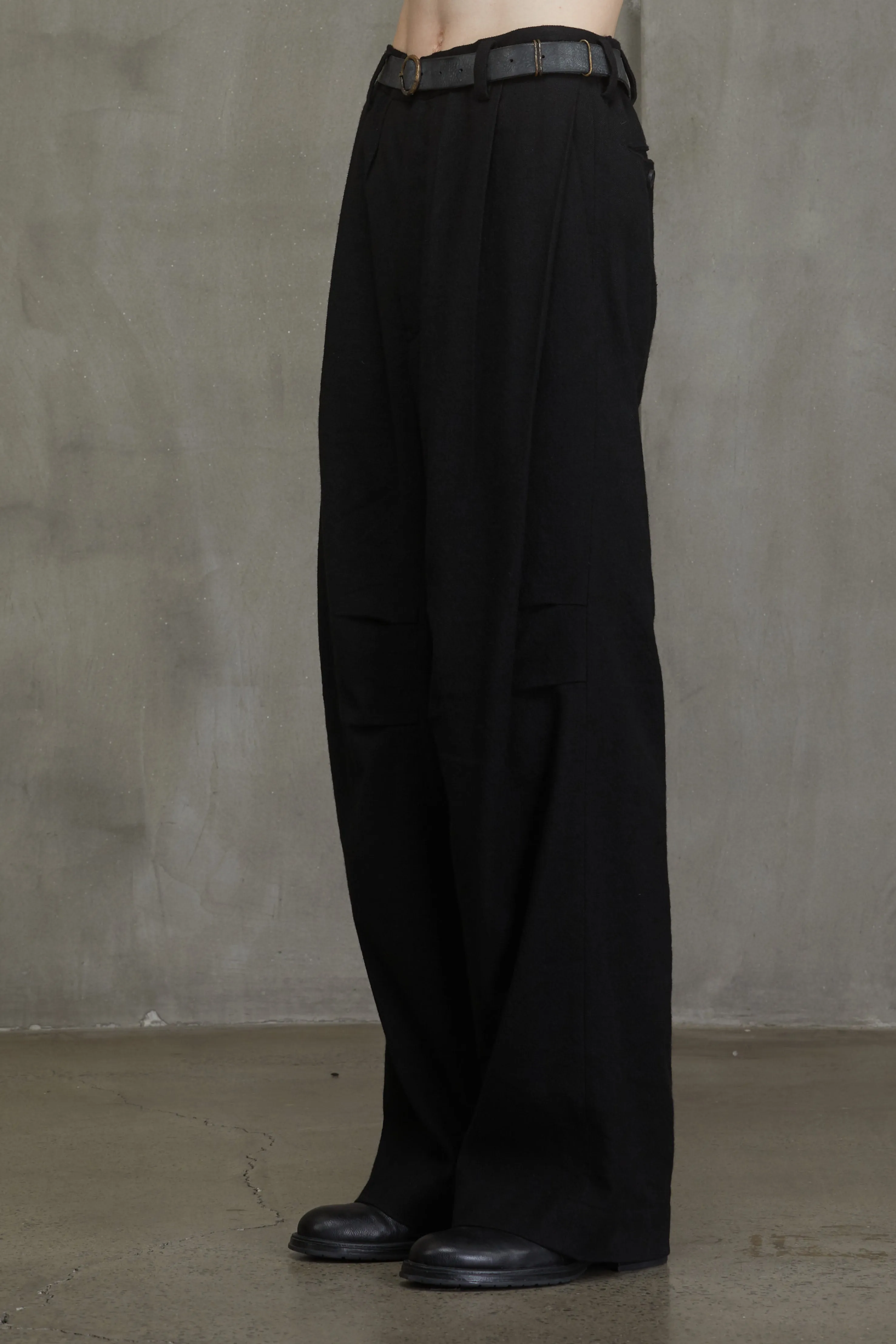 ARTICULATED KNEE WIDE LEG TROUSERS sold by ziggy chen product image thumbnail 2