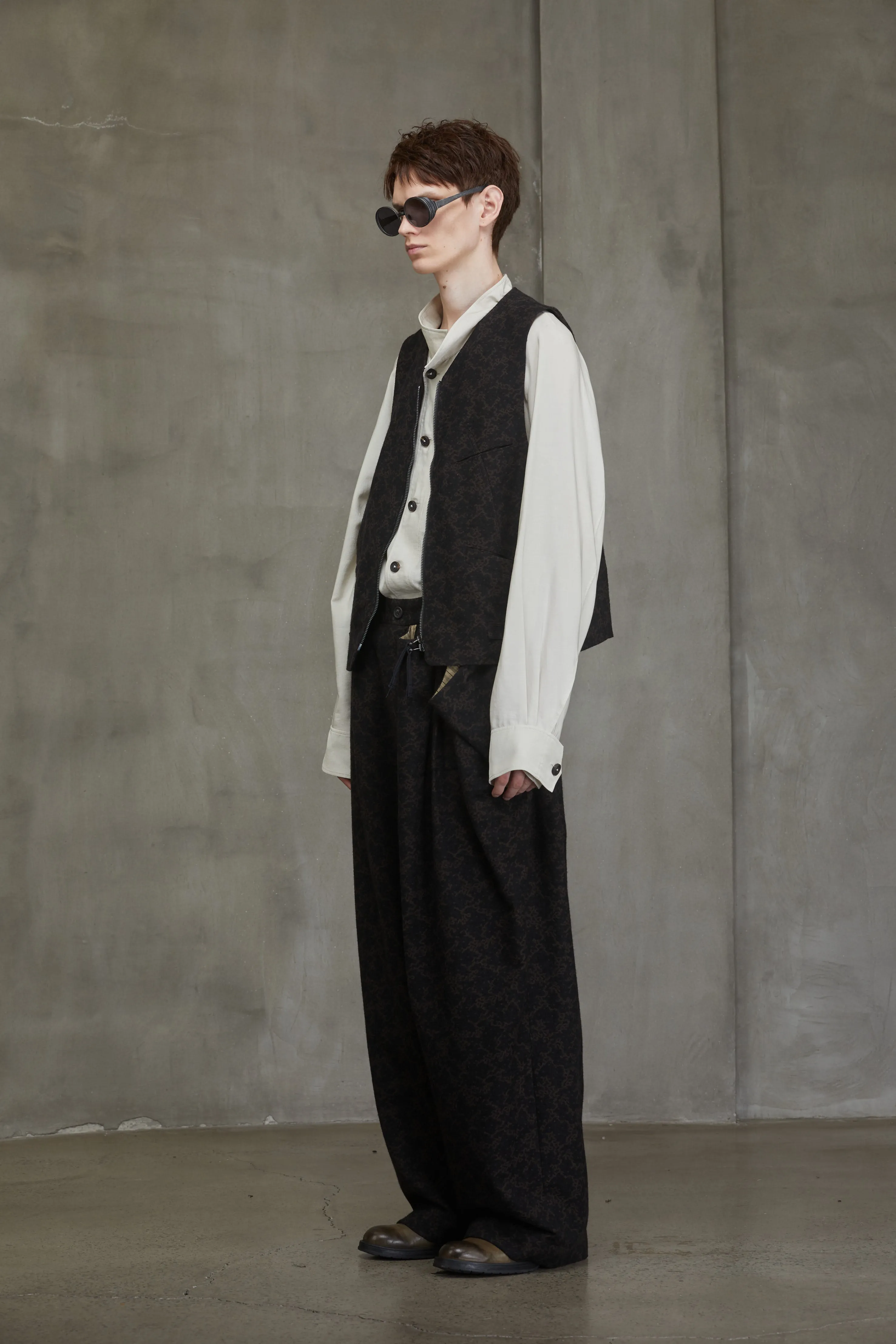 JACQUARD ZIPPED WAISTCOAT sold by ziggy chen product image thumbnail 2