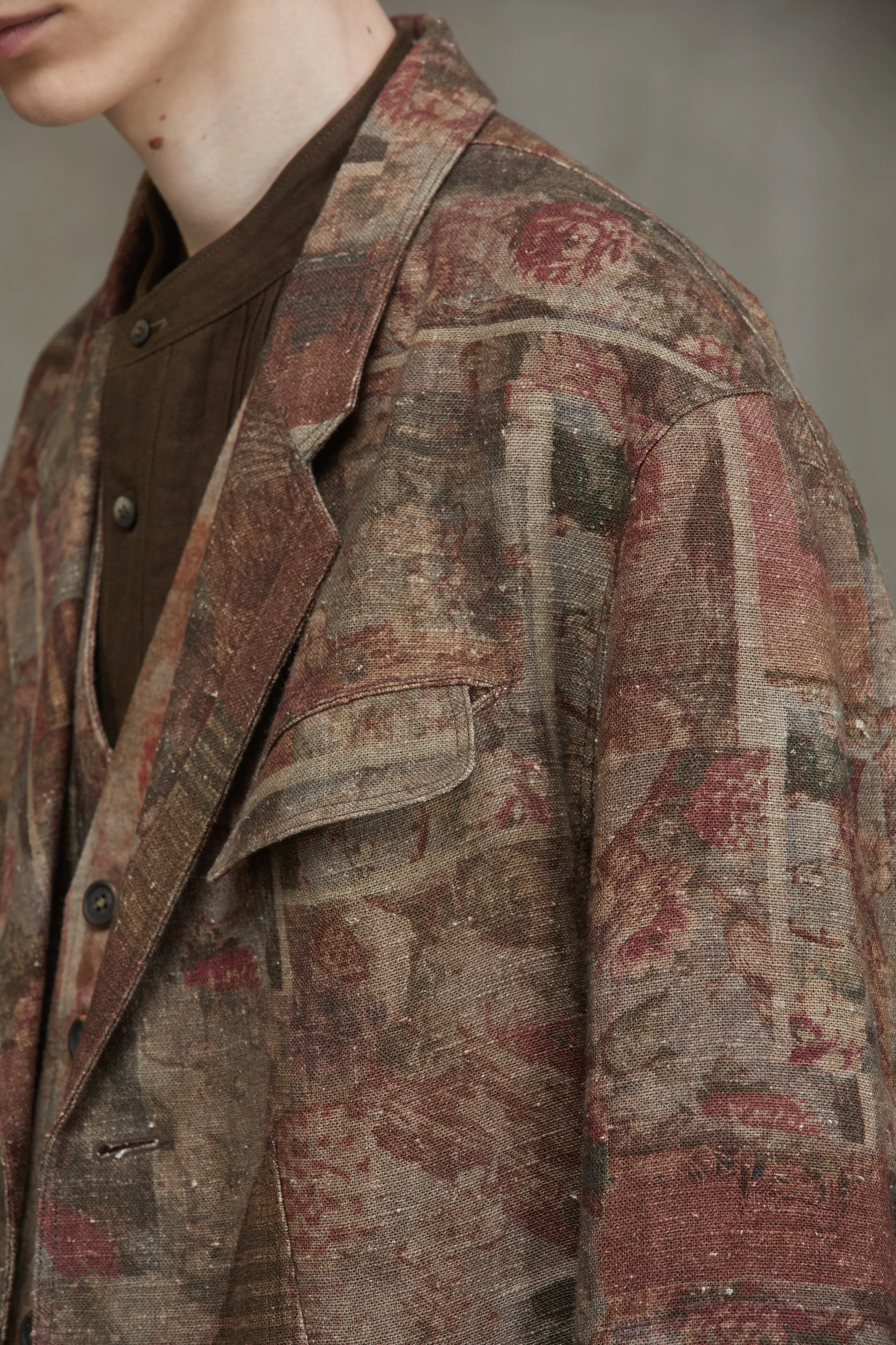 THREE BUTTON DIGITAL PRINT JACKET sold by ziggy chen product image thumbnail 5