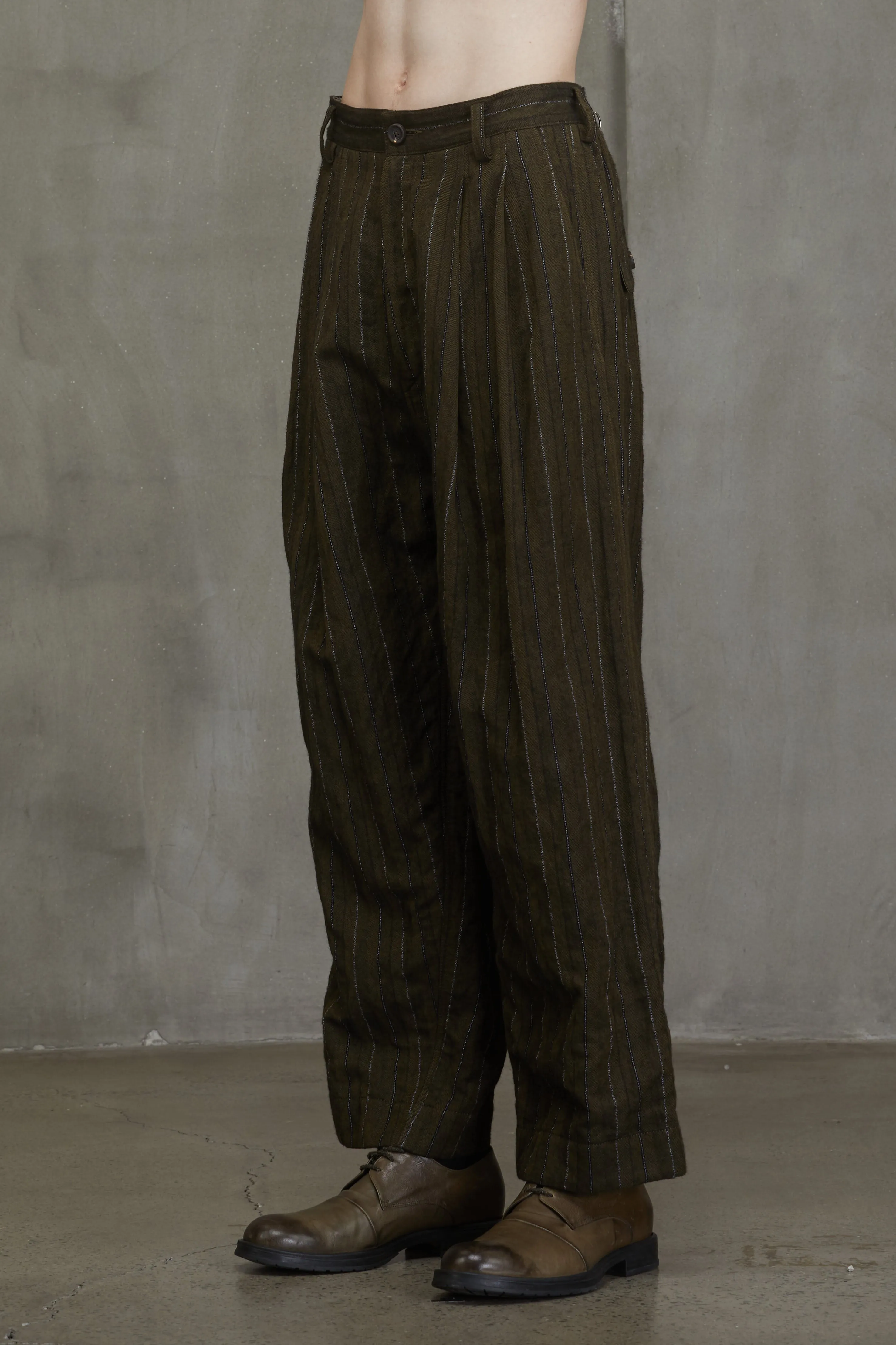 PLEATS TAPERED TROUSERS sold by ziggy chen product image thumbnail 2
