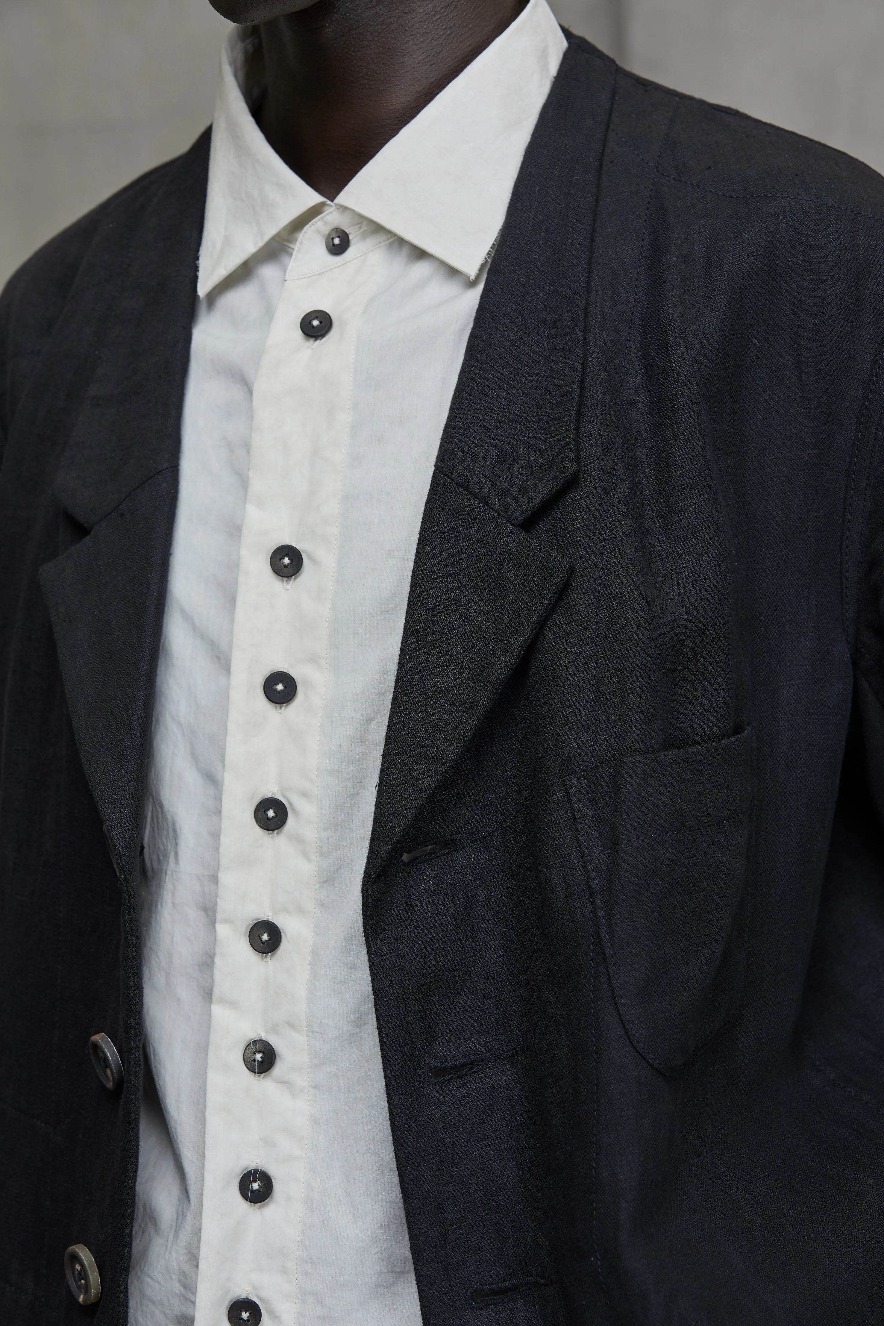 NOTCH COLLAR FITTED BLAZER sold by ziggy chen product image thumbnail 5
