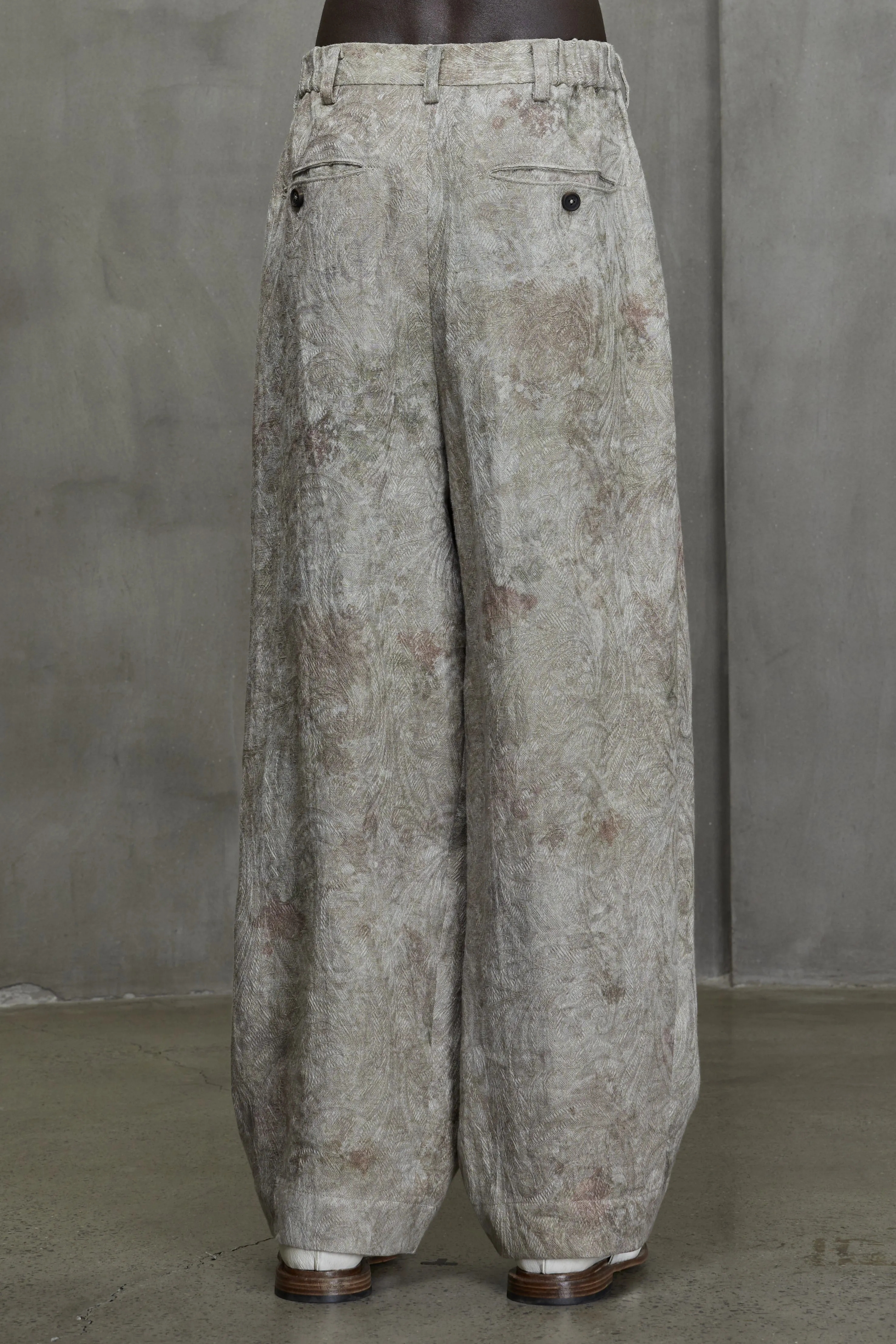 FRONT PLEATED WIDE LEG LONG TROUSERS sold by ziggy chen product image thumbnail 4