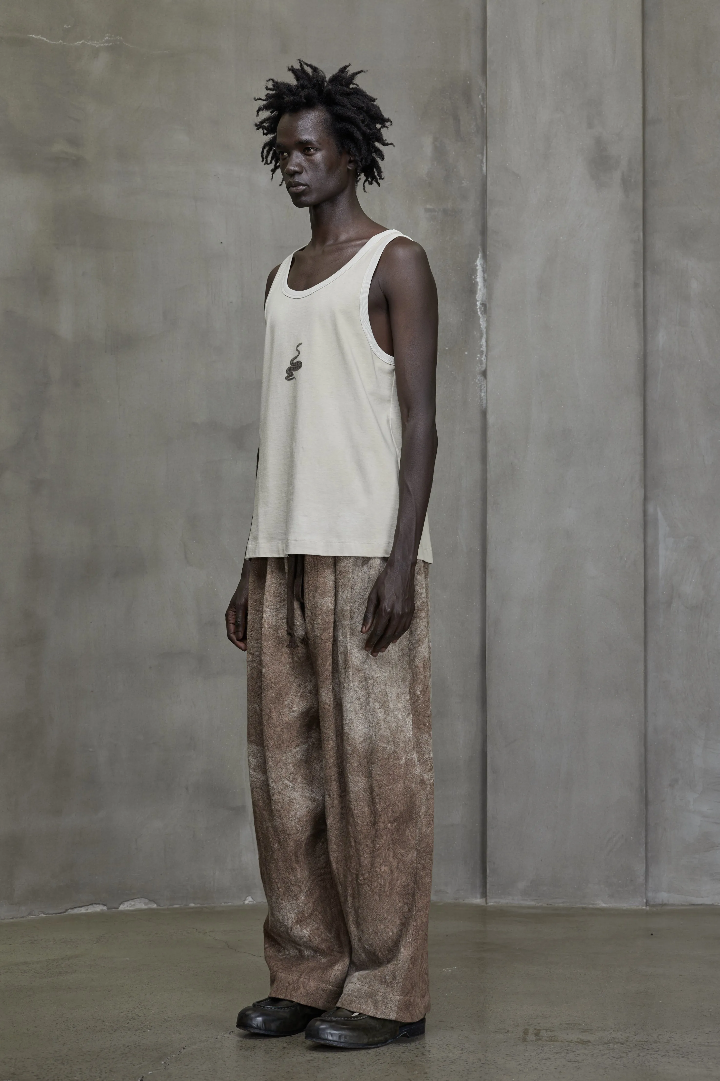 GRAPHIC PRINT TANK TOP sold by ziggy chen product image thumbnail 2