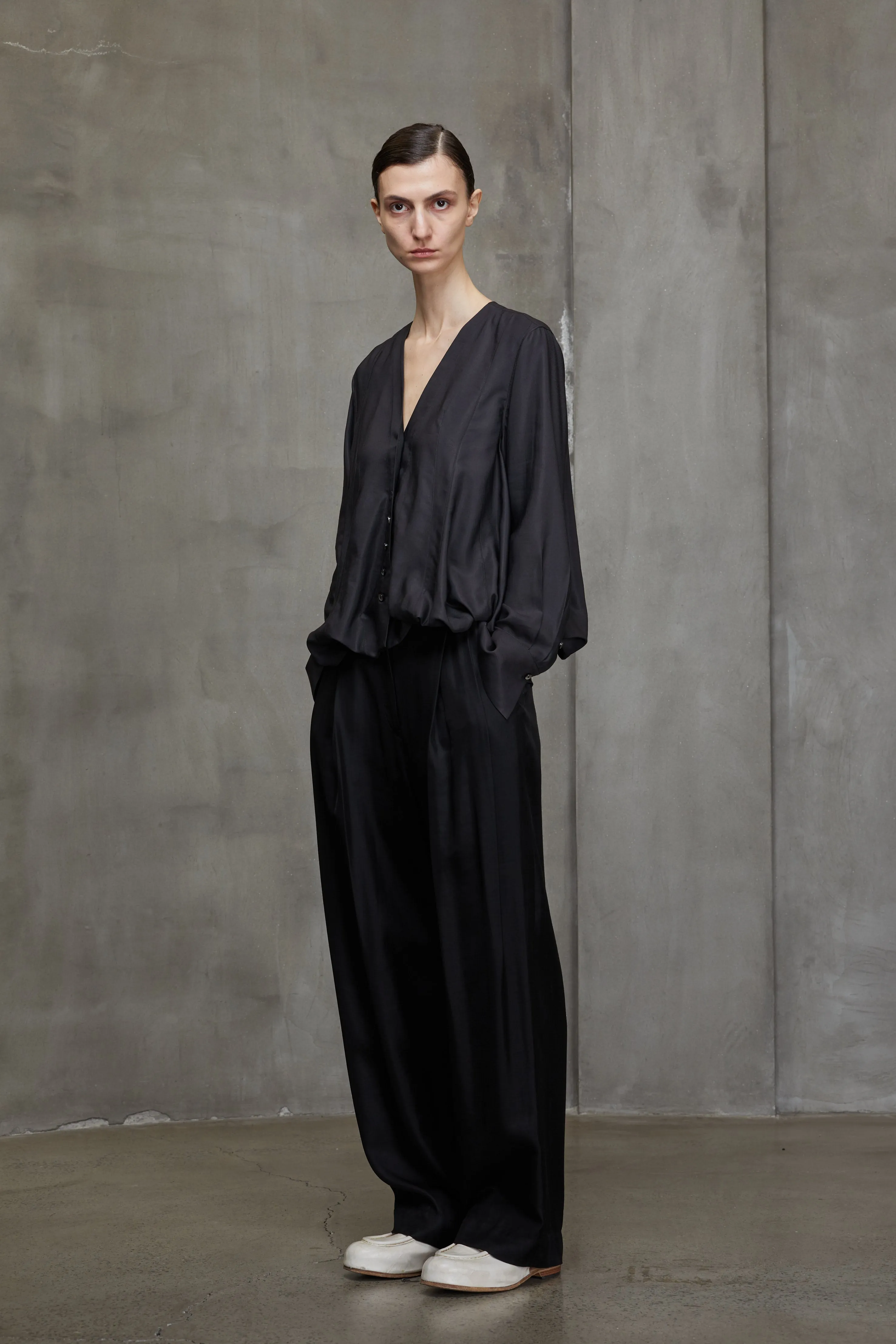 SHIRRED LIGHT WEIGHT SHIRT sold by ziggy chen product image thumbnail 2