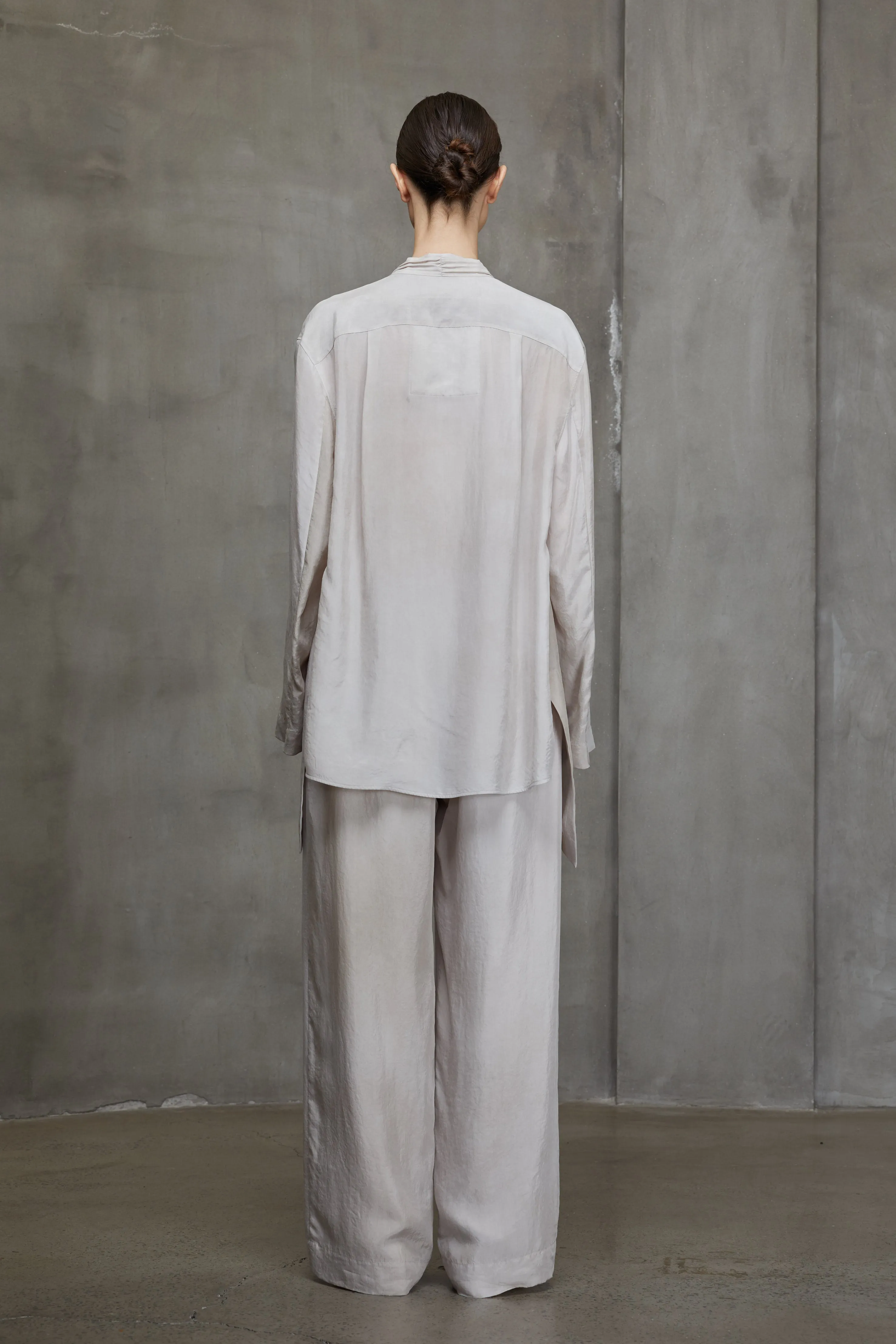 ASYMMETRICAL LONG SHIRT JACKET sold by ziggy chen product image thumbnail 4