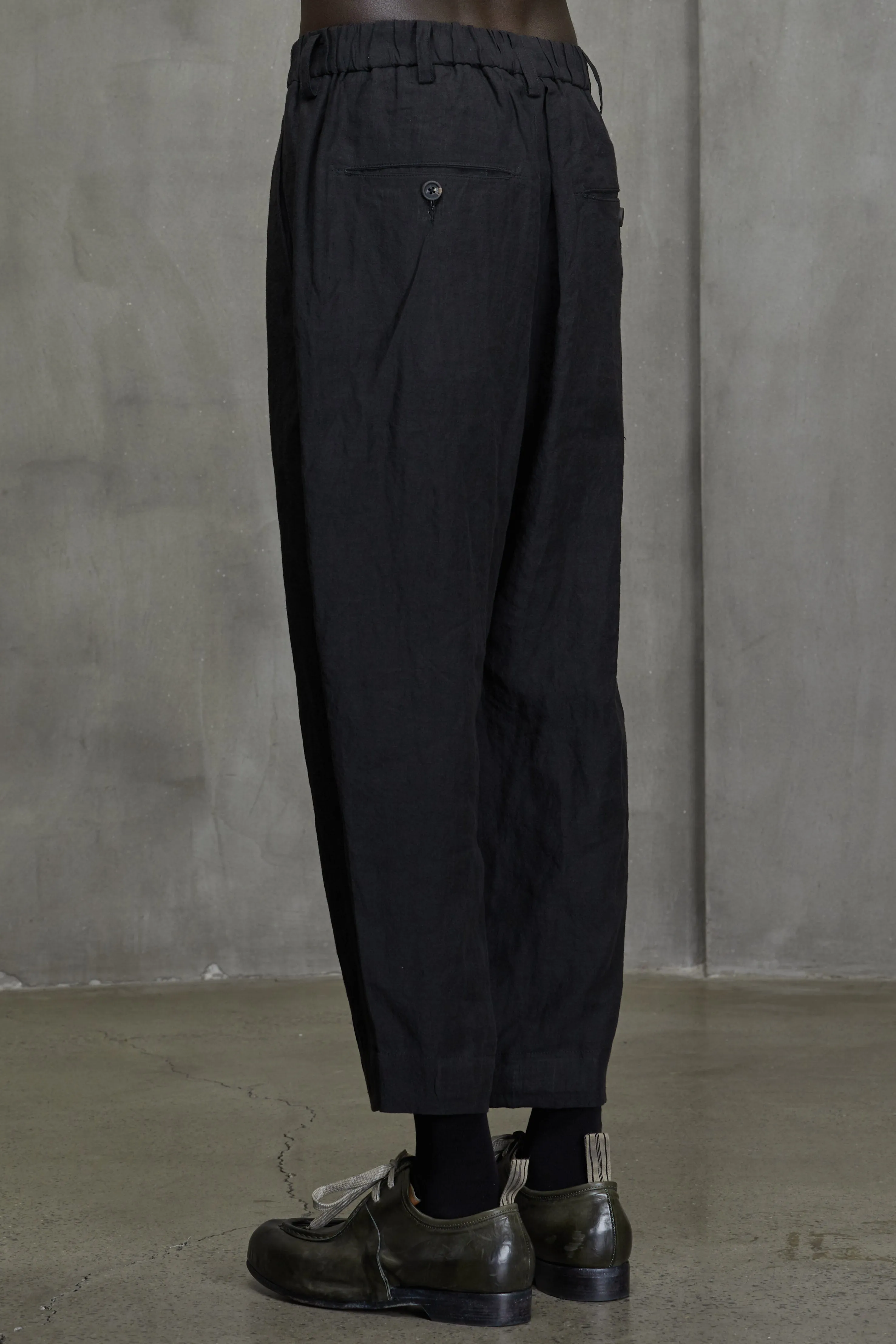PLEATED TAPERED CUT TROUSERS sold by ziggy chen product image thumbnail 3