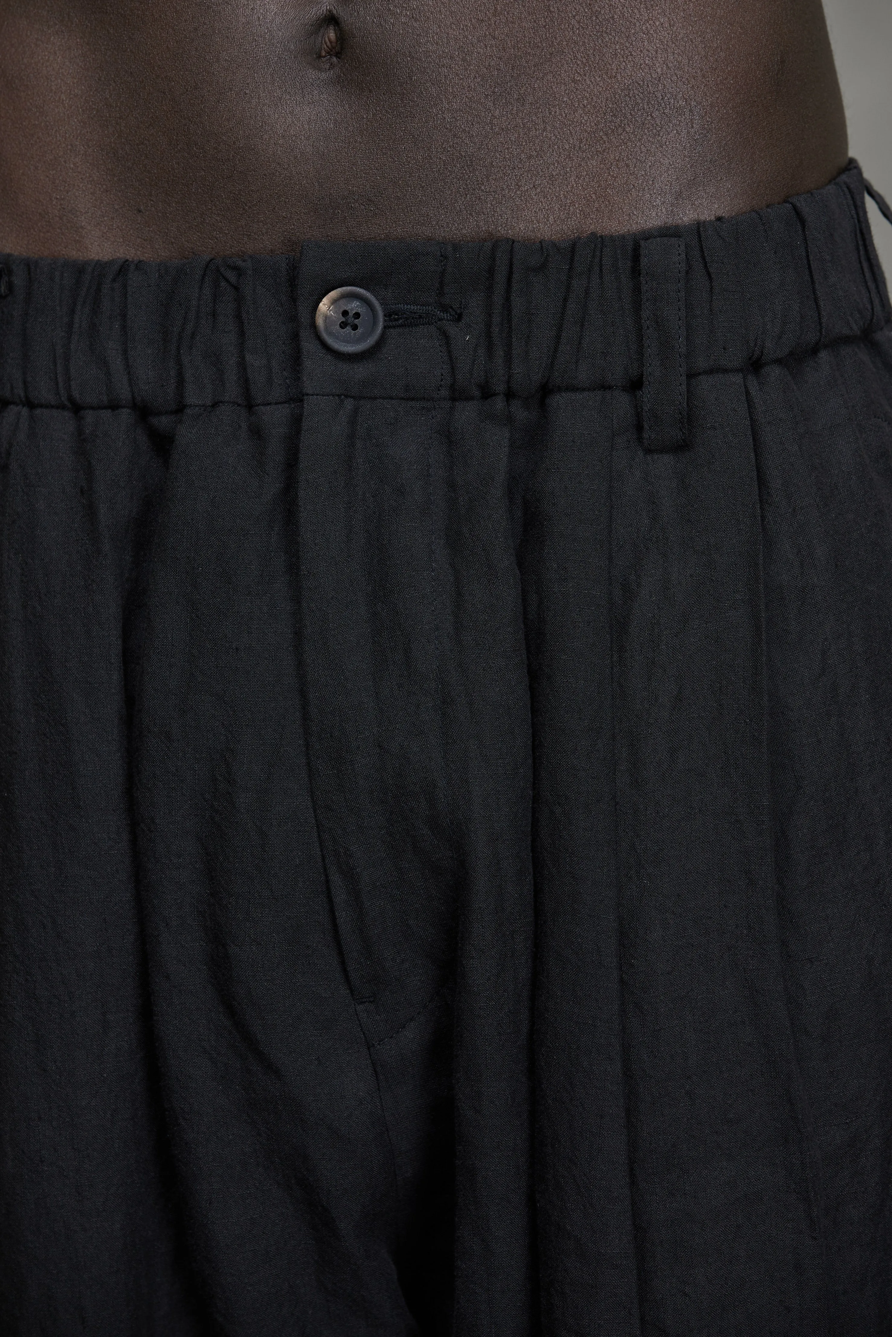 PLEATED TAPERED CUT TROUSERS sold by ziggy chen product image thumbnail 5
