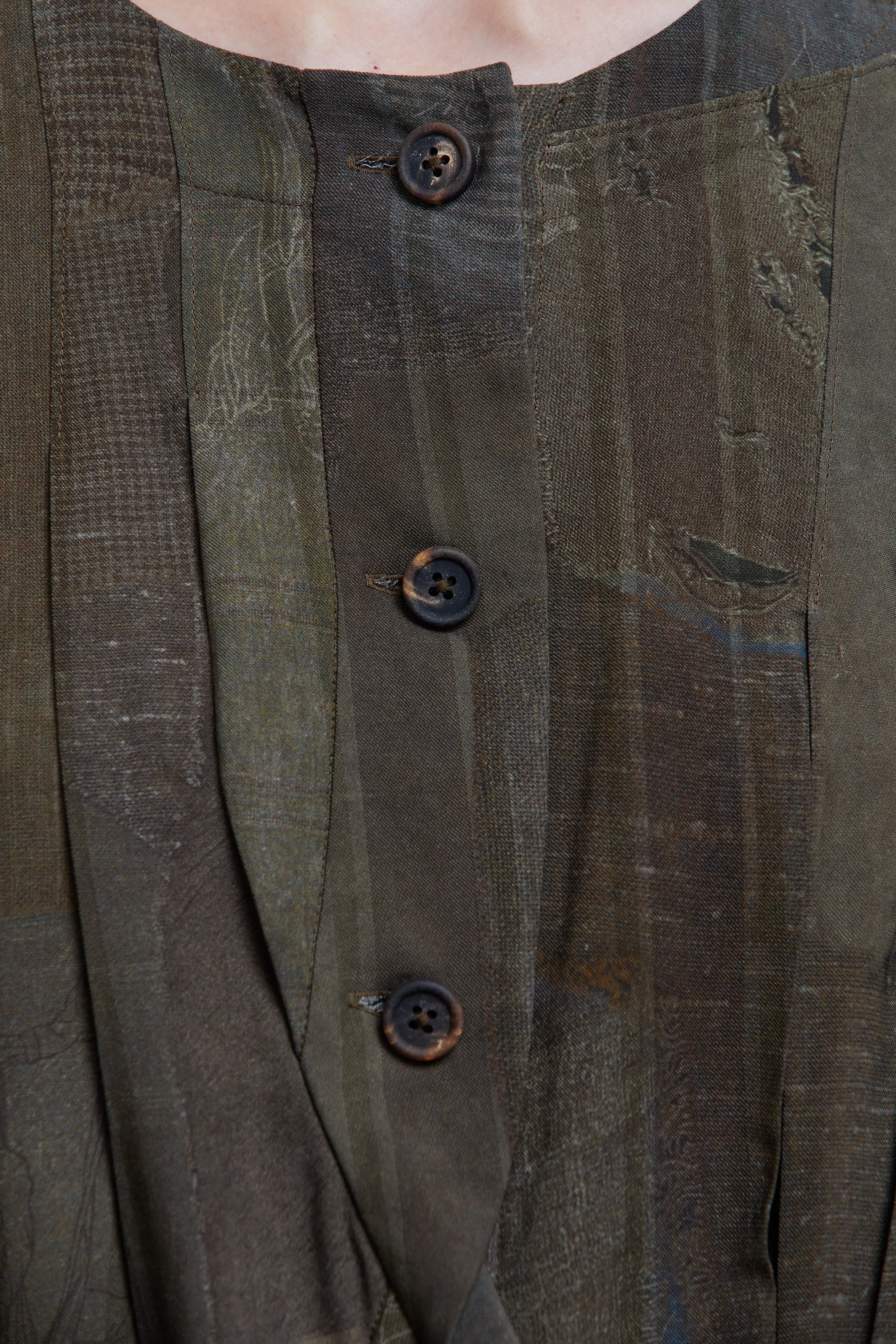 ASYMMETRIC WRINKLE SHIRT sold by ziggy chen product image thumbnail 5