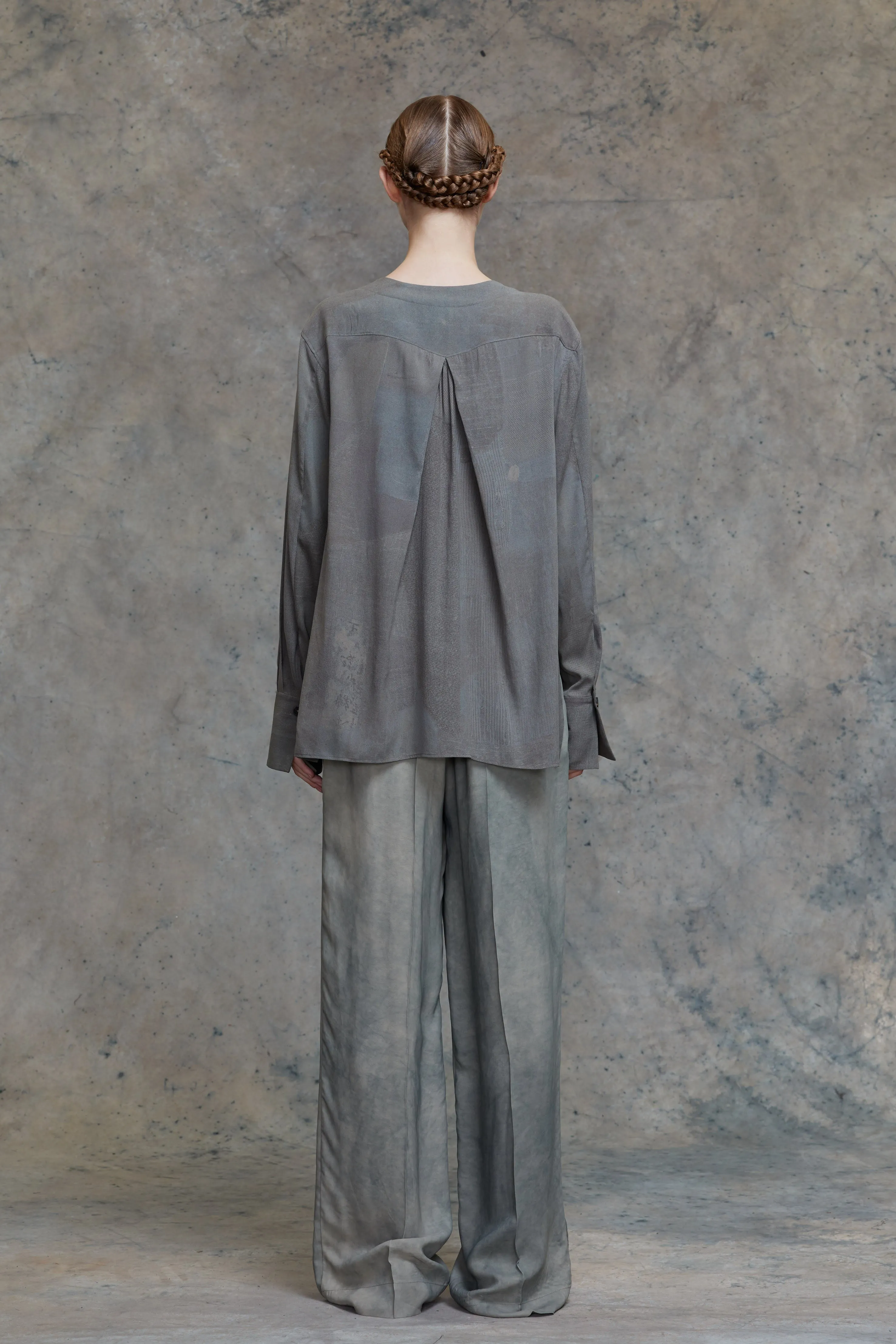 ASYMMETRIC WRINKLE SHIRT sold by ziggy chen product image thumbnail 4