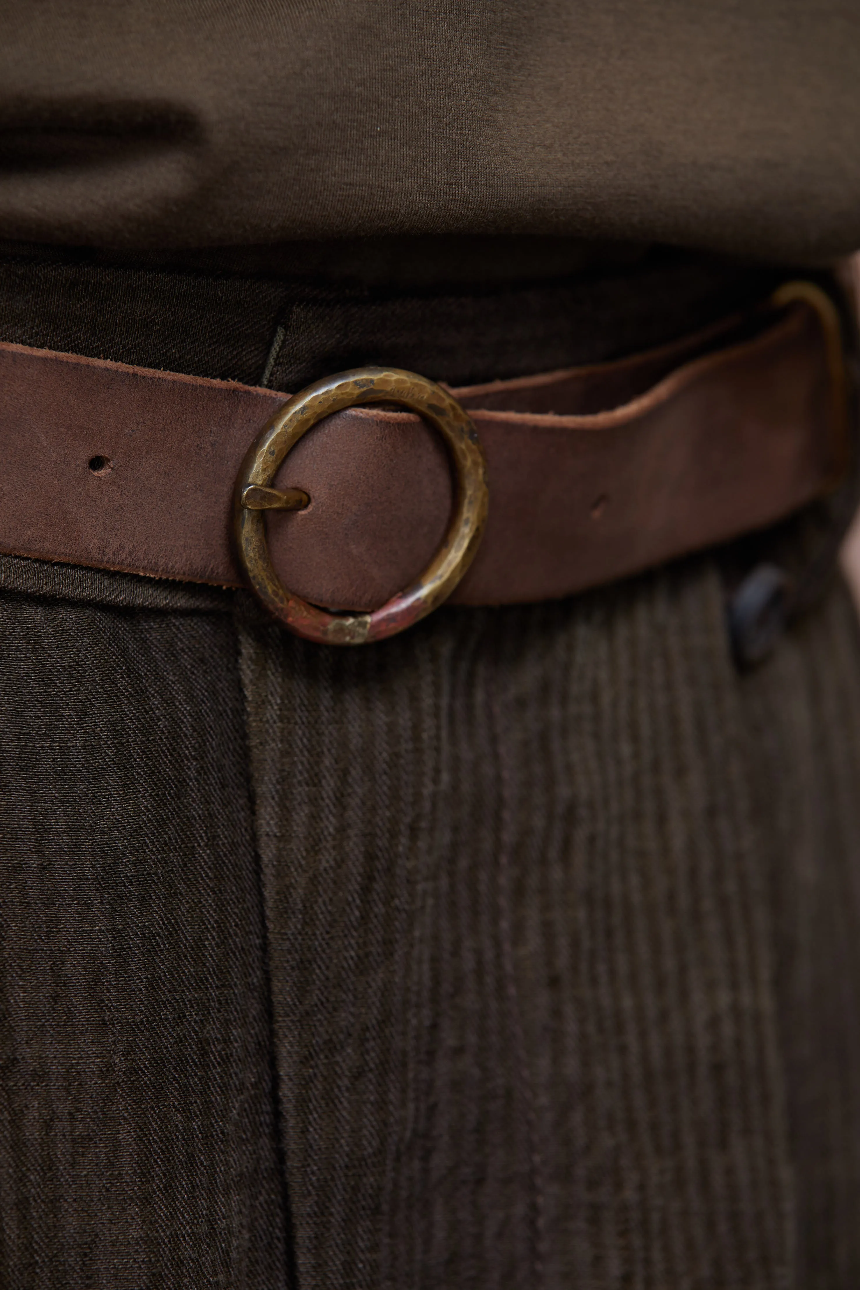 VINTAGE BRASS ROUND BUCKLE BELT sold by ziggy chen product image thumbnail 2