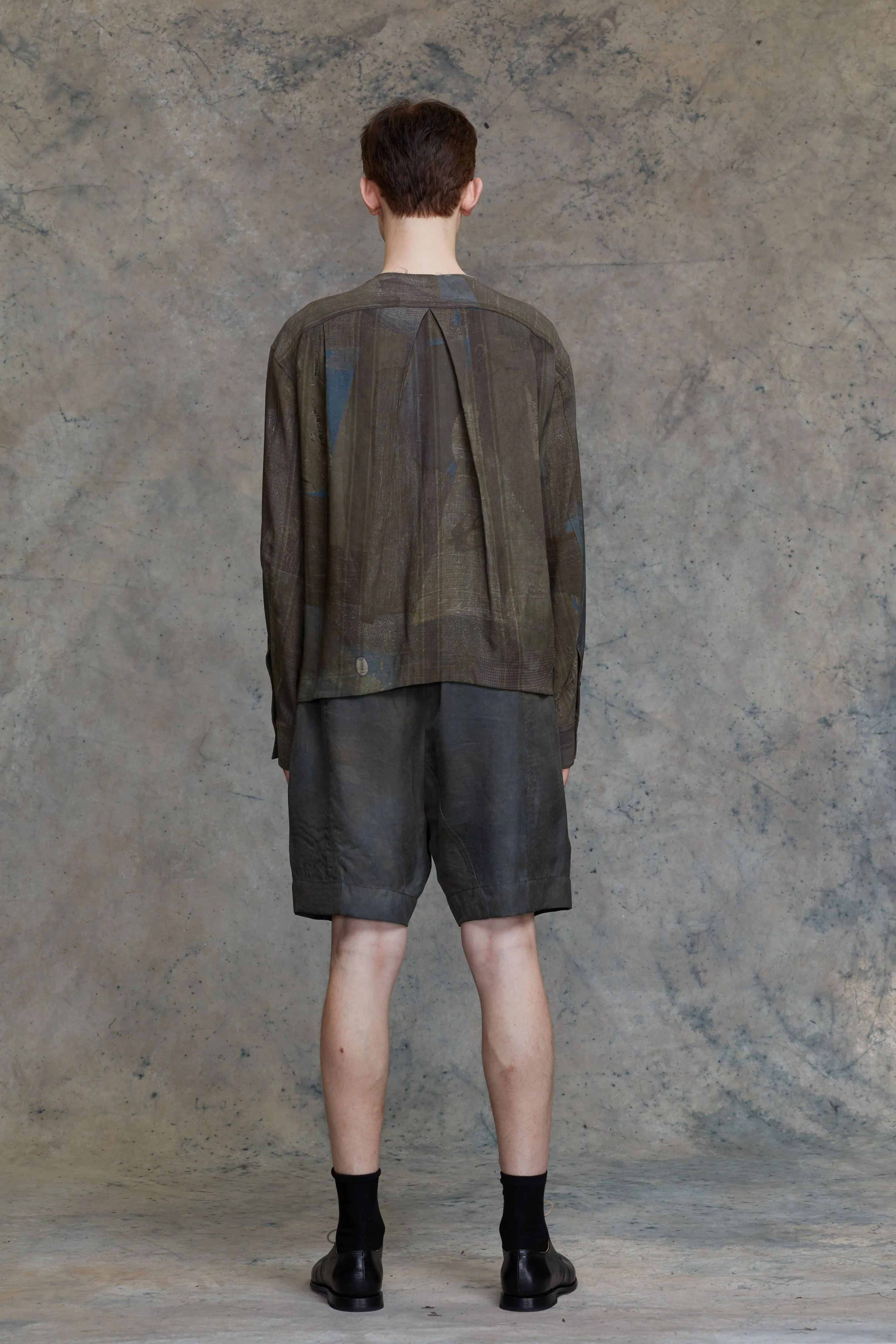 MULTIPLE PLEATED COLLARLESS TOP sold by ziggy chen product image thumbnail 4