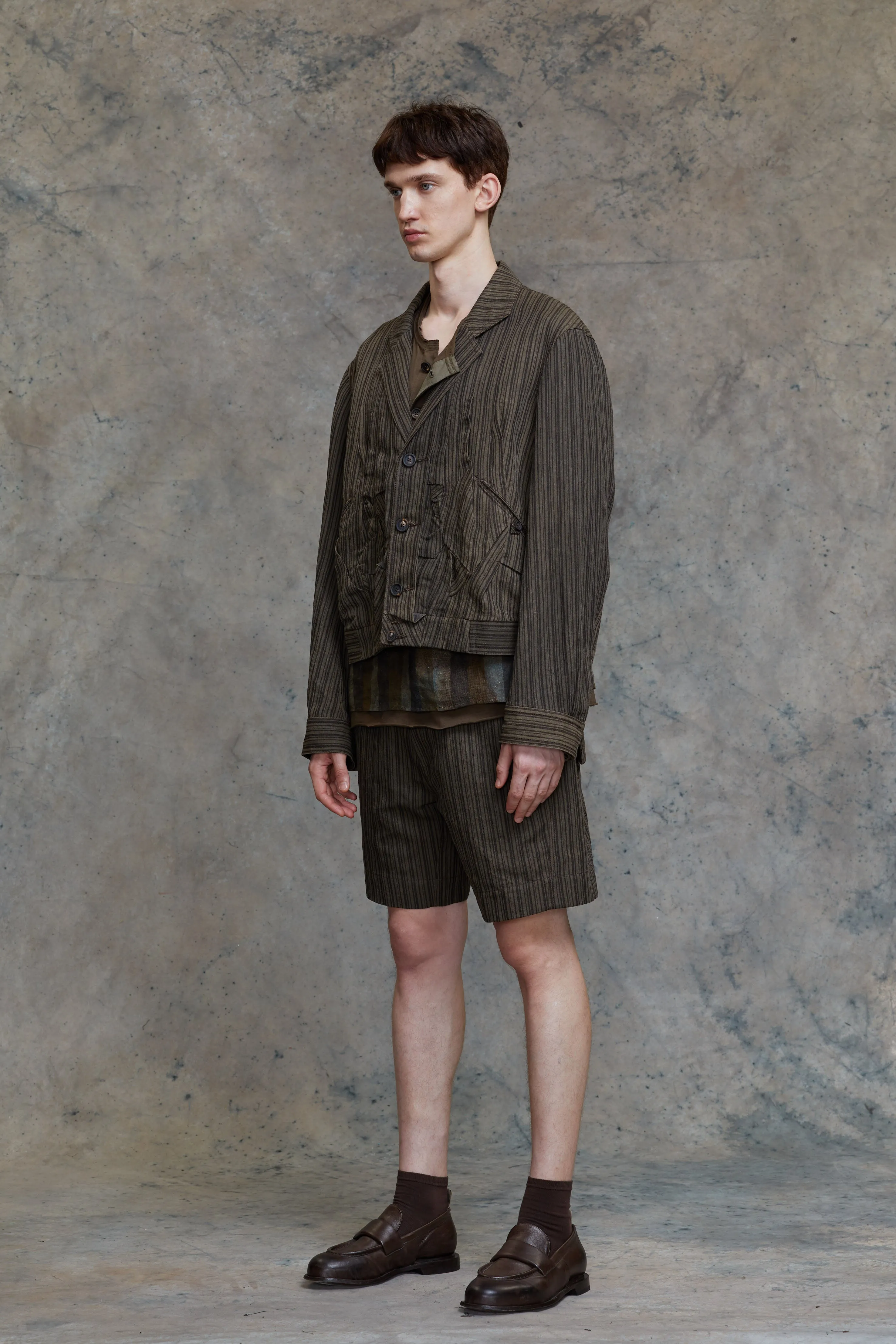 CROPPED WRINKLE PLEATS JACKET sold by ziggy chen product image thumbnail 2