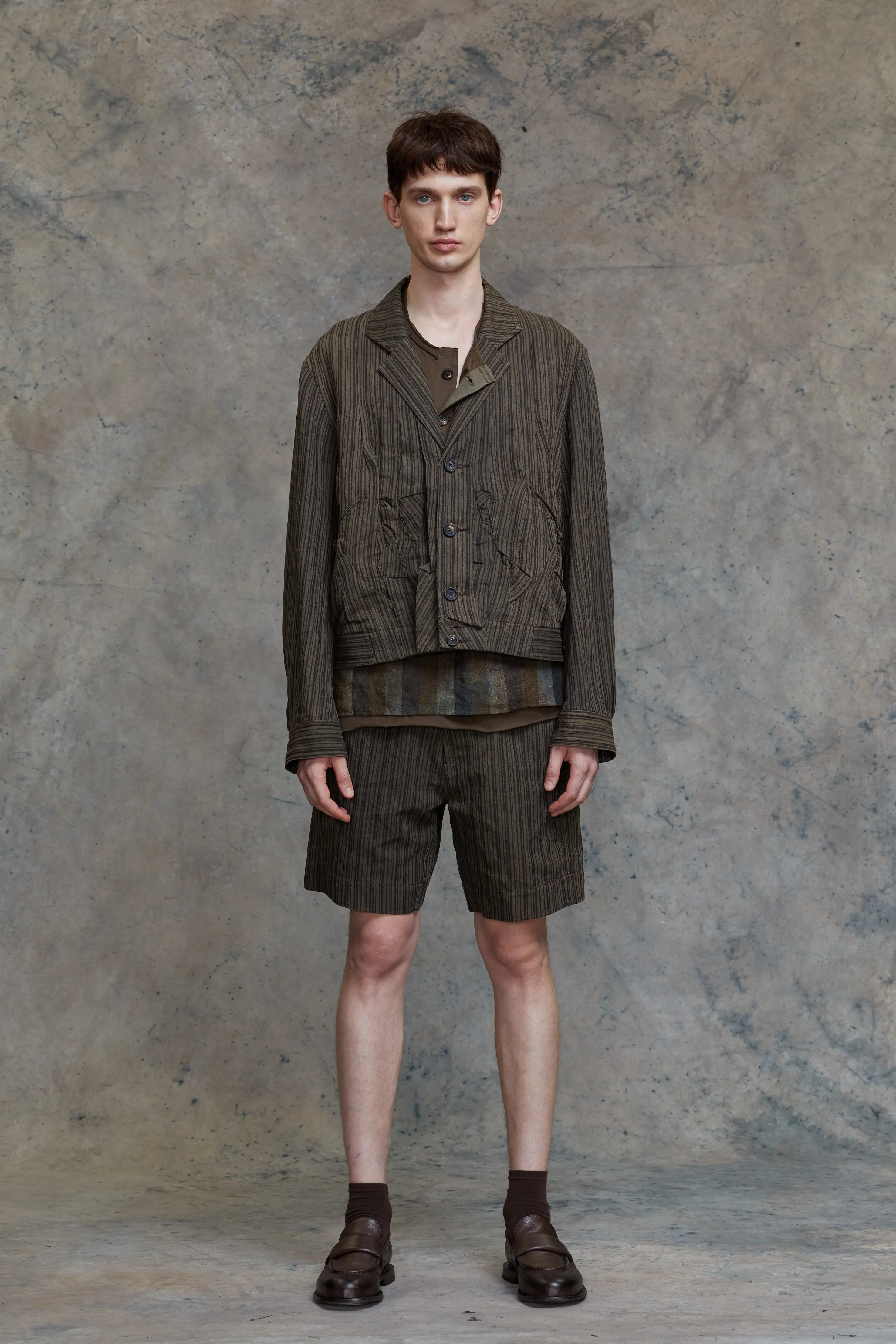 CROPPED WRINKLE PLEATS JACKET sold by ziggy chen