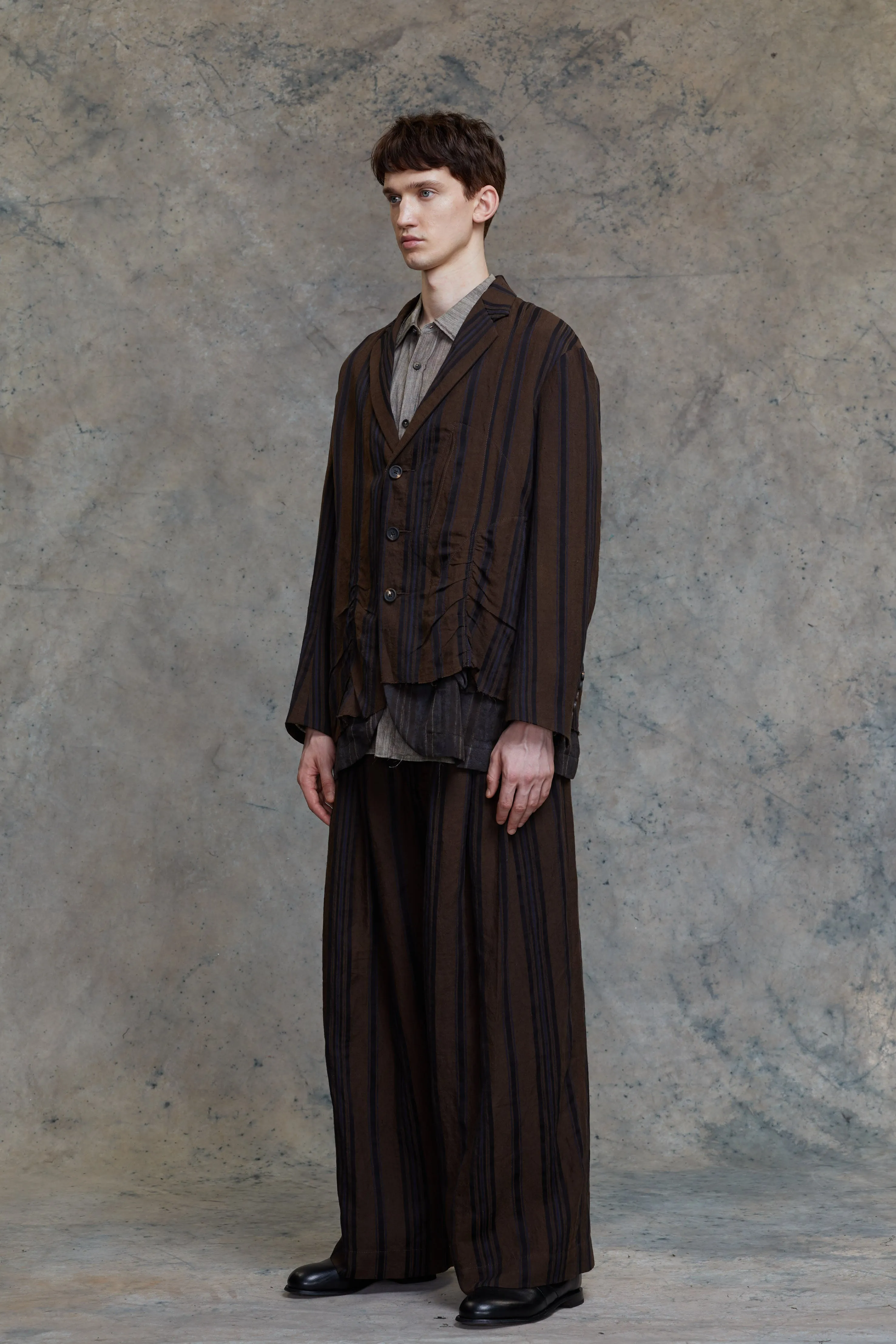 LAYERD DOUBLE SEAM 3 BUTTON JACKET sold by ziggy chen product image thumbnail 2