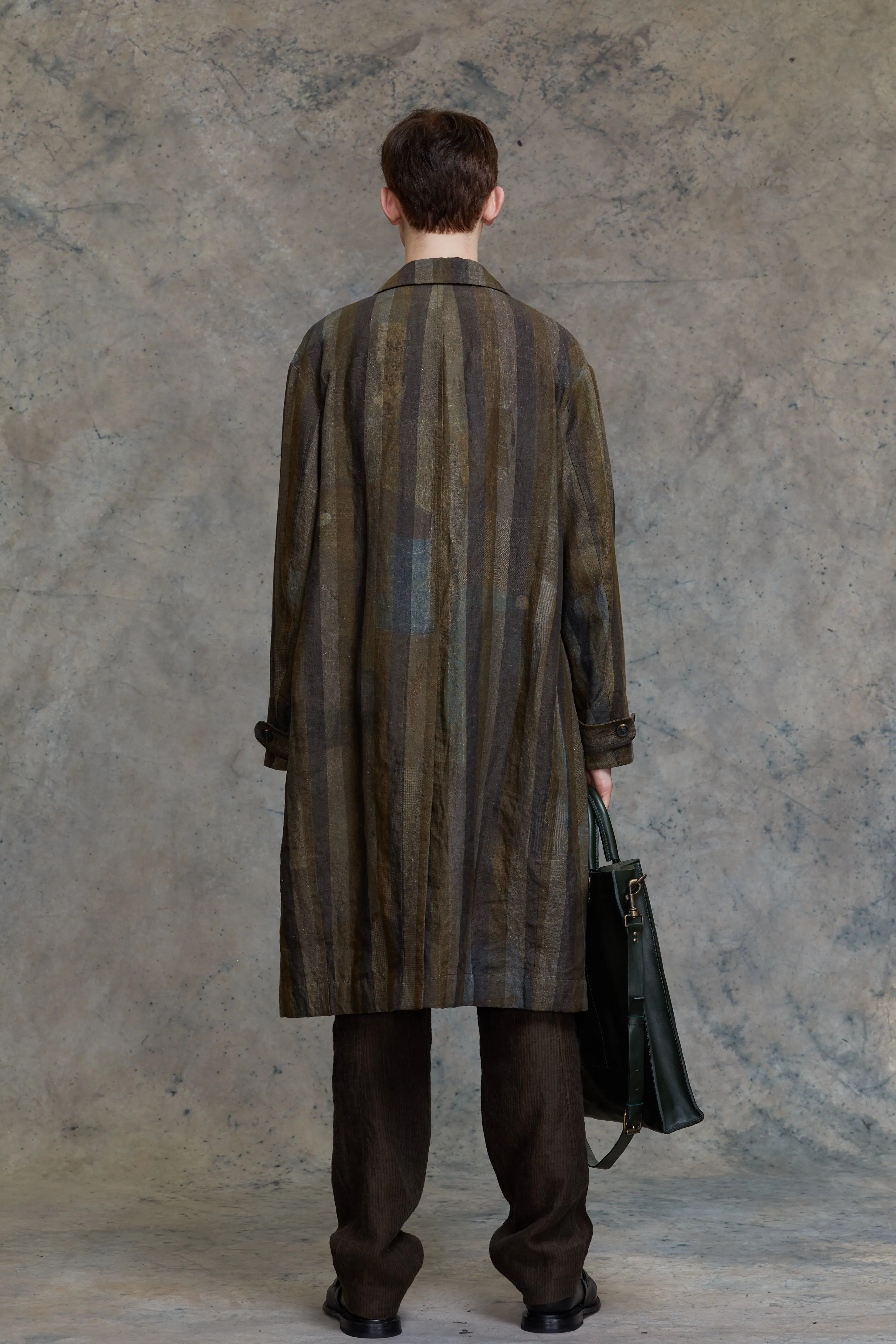 WOKERS LONG COAT WITH SEASONAL PRINT sold by ziggy chen product image thumbnail 4