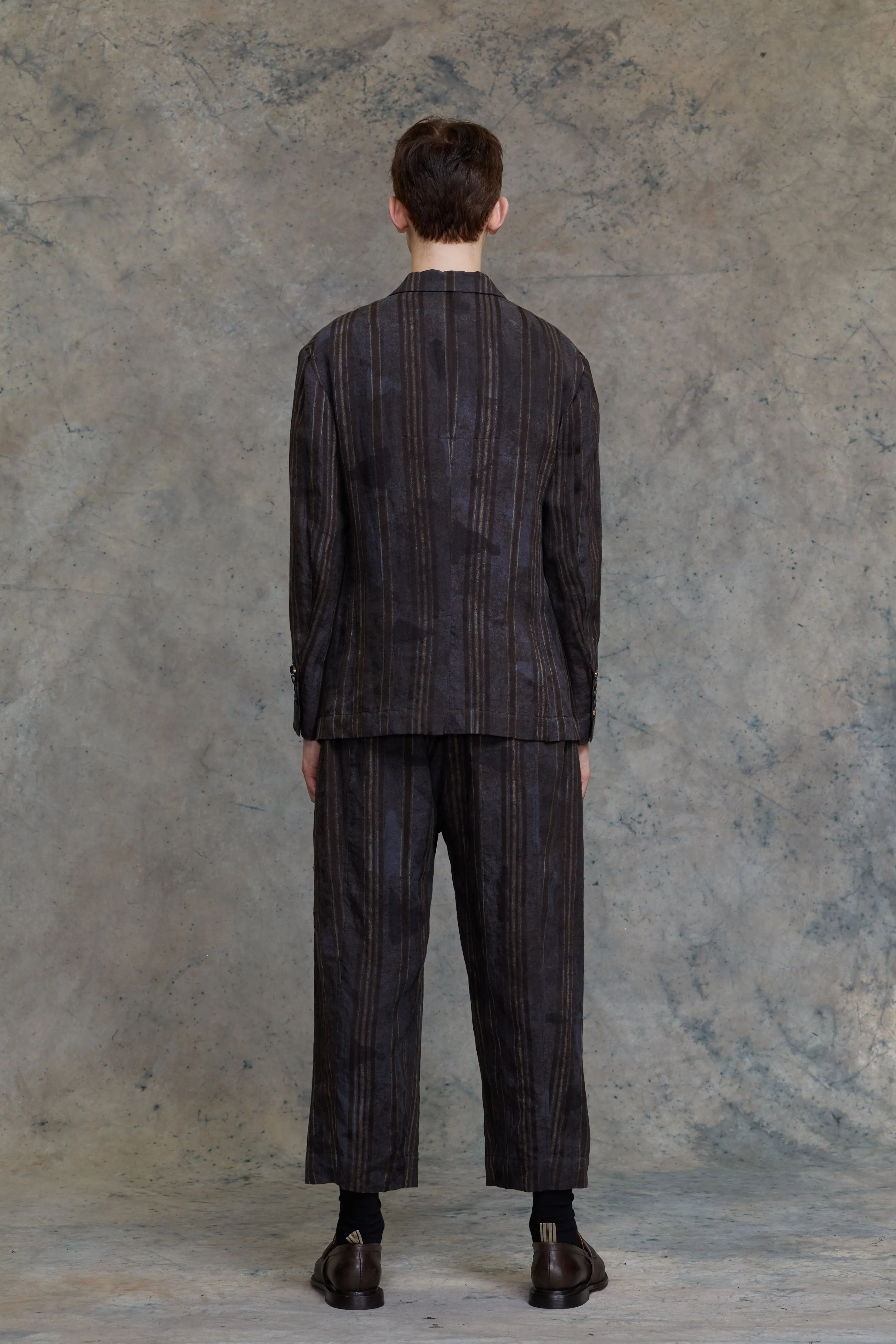 ASYMMETRICAL WRINKLED BLAZER sold by ziggy chen product image thumbnail 4