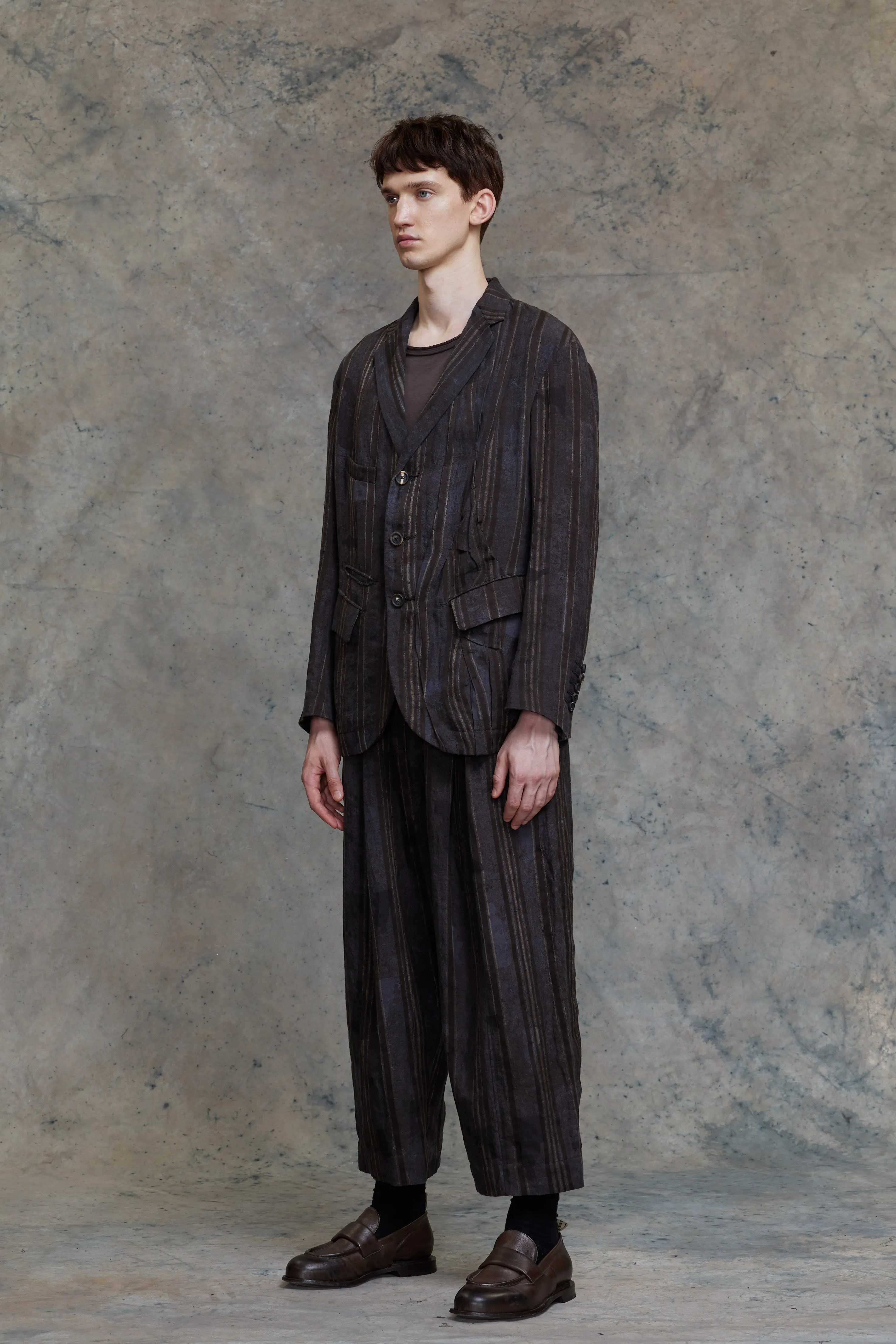 ASYMMETRICAL WRINKLED BLAZER sold by ziggy chen product image thumbnail 2