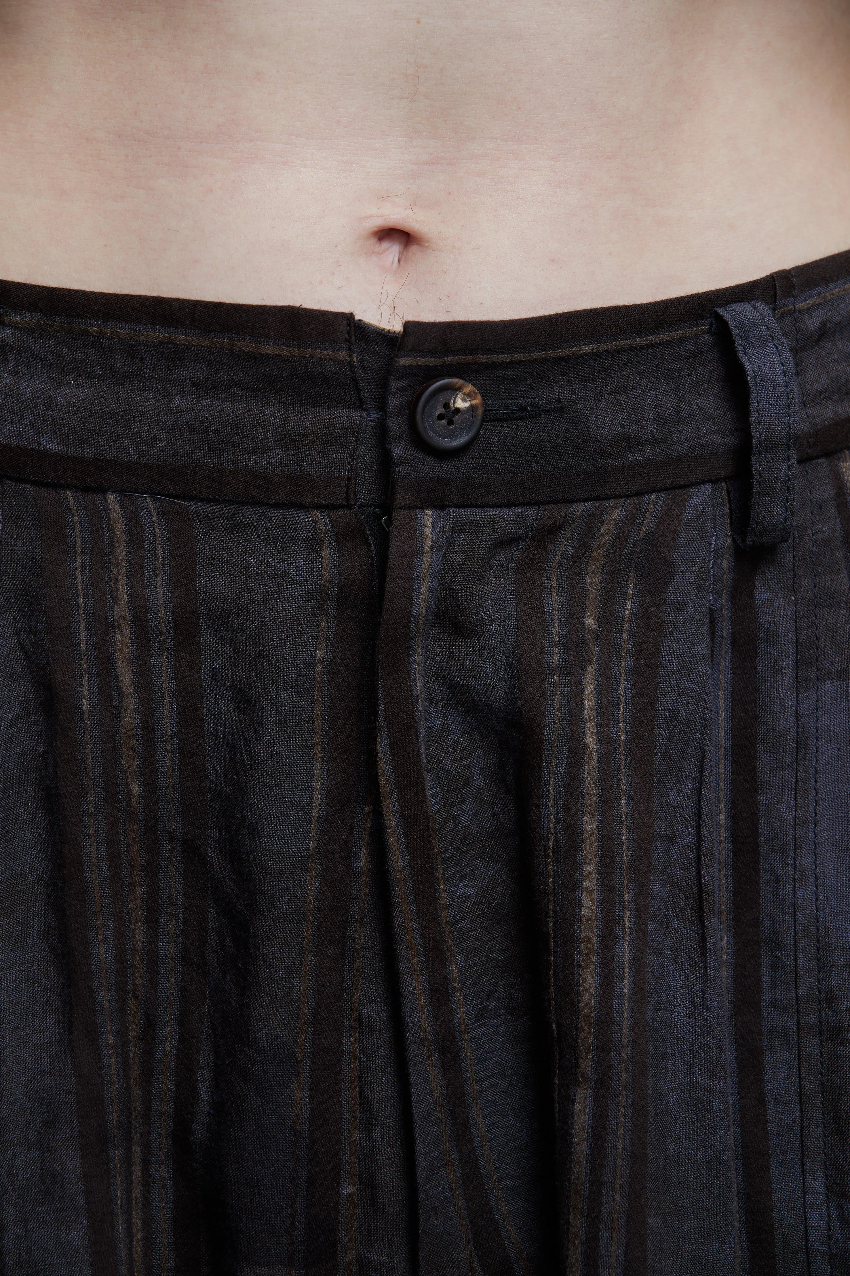 FRONT PLEAT TAPERED LONG TROUSERS sold by ziggy chen product image thumbnail 5