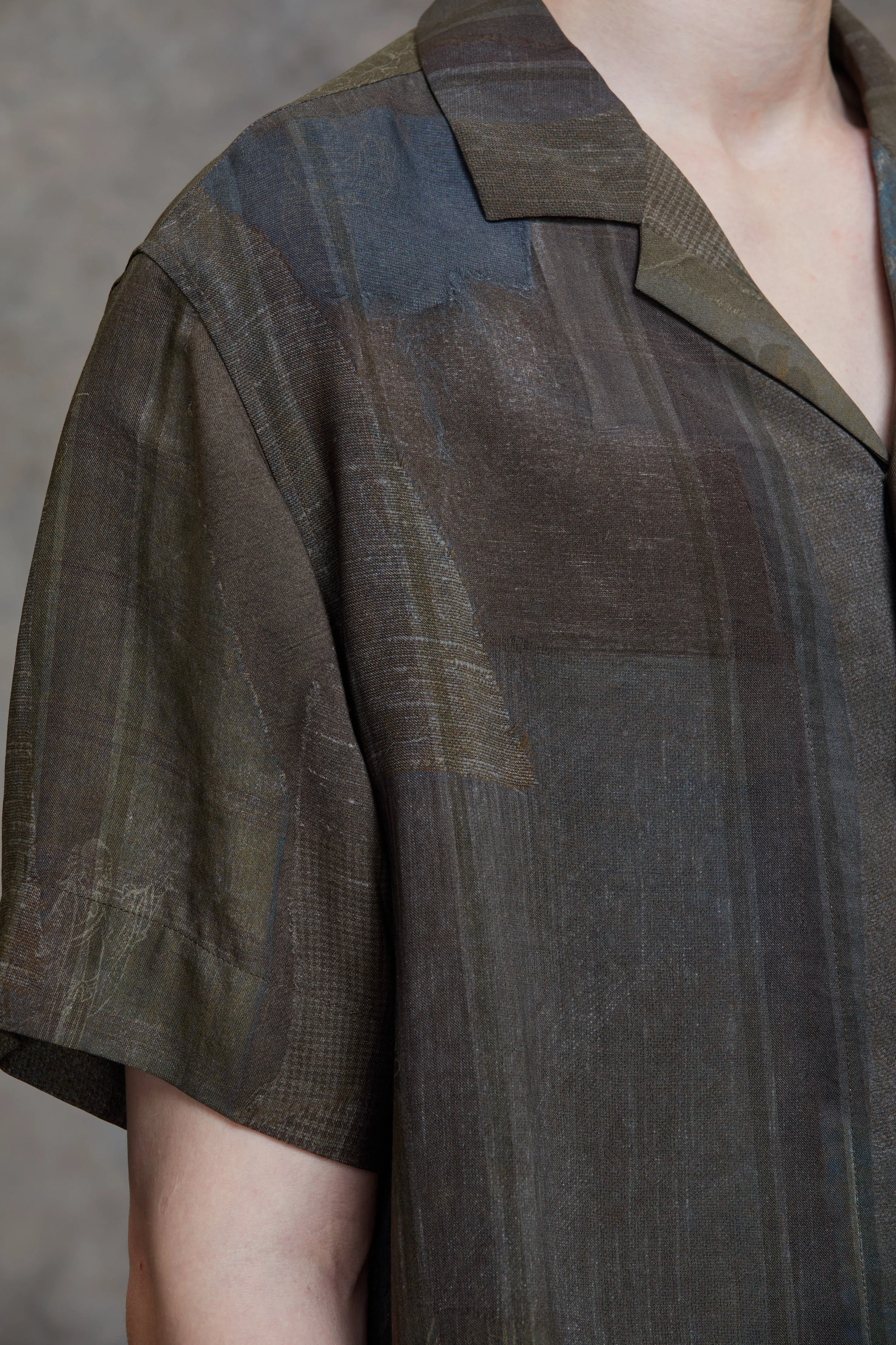 PRINTED SHORT SLEEVE SHIRT sold by ziggy chen product image thumbnail 5